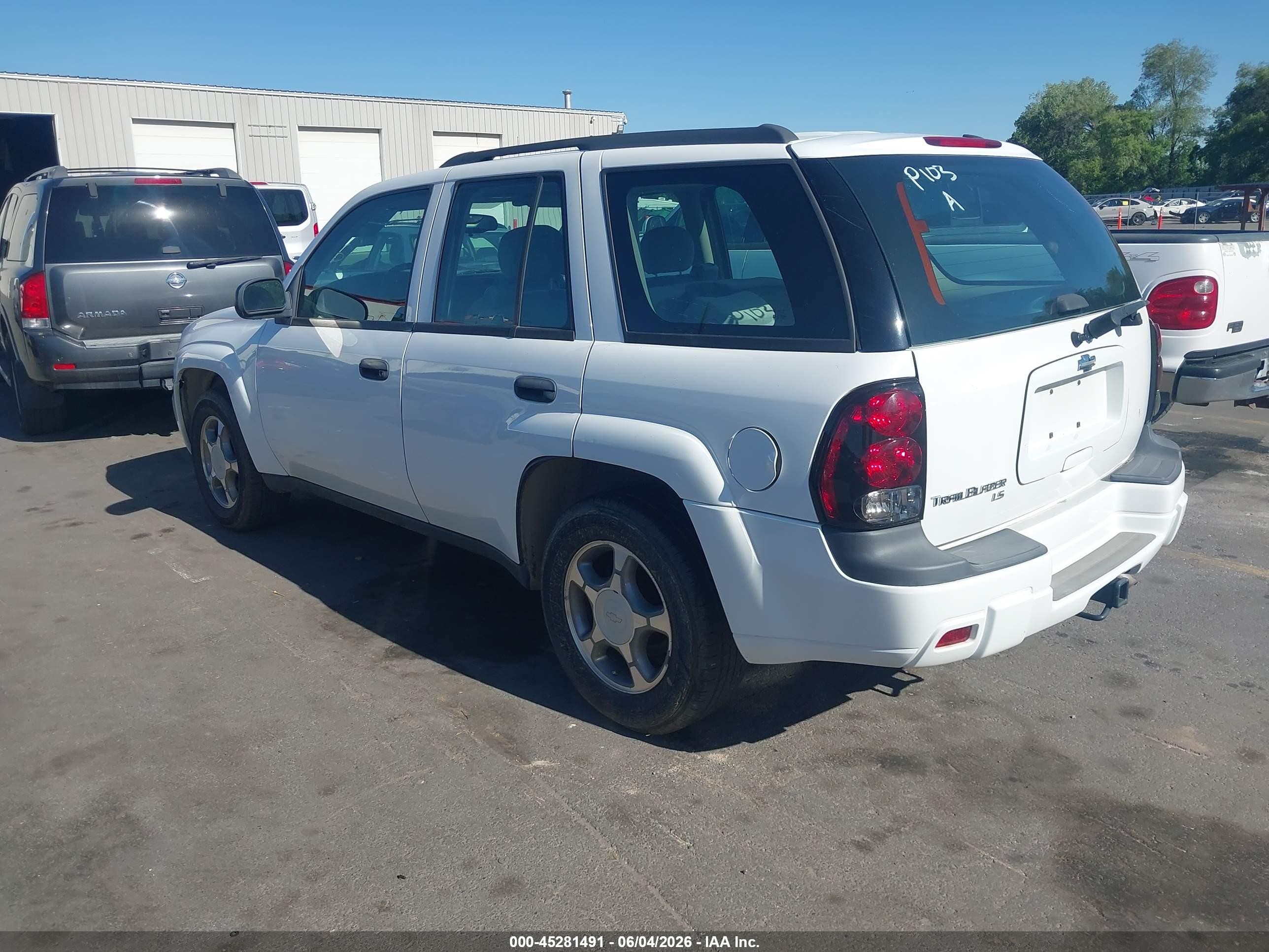 2008 Chevrolet Trailblazer Fleet White vin: 1GNDT13S282236538