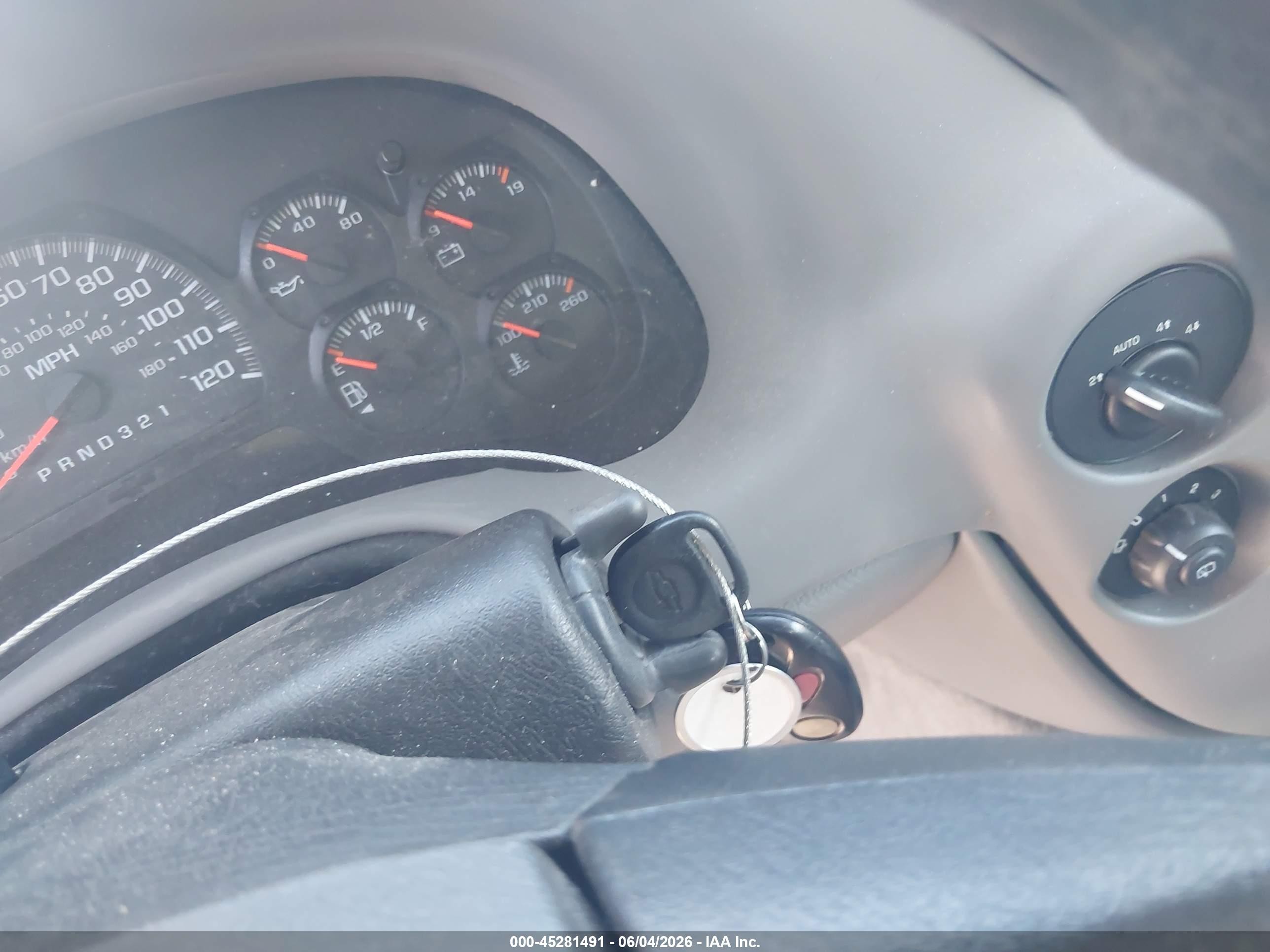 2008 Chevrolet Trailblazer Fleet White vin: 1GNDT13S282236538