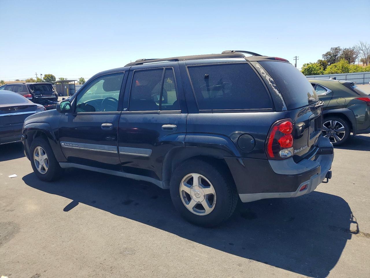 2002 Chevrolet Trailblazer Black vin: 1GNDT13S322318320