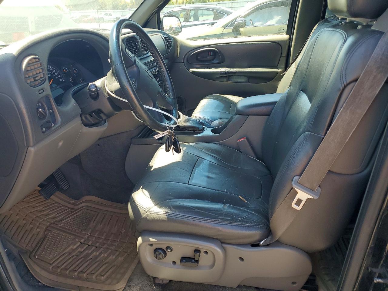 2002 Chevrolet Trailblazer Black vin: 1GNDT13S322318320