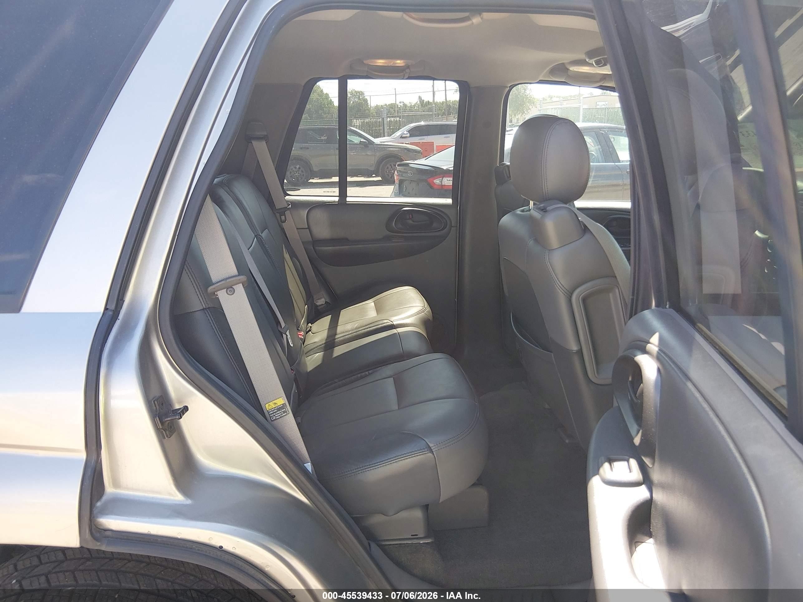 2003 Chevrolet Trailblazer Ltz Серебряный vin: 1GNDT13S332323759