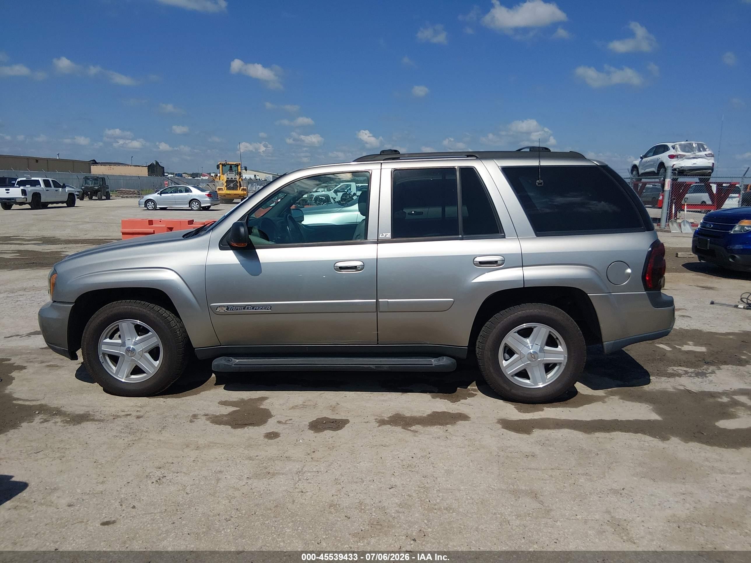 2003 Chevrolet Trailblazer Ltz Серебряный vin: 1GNDT13S332323759