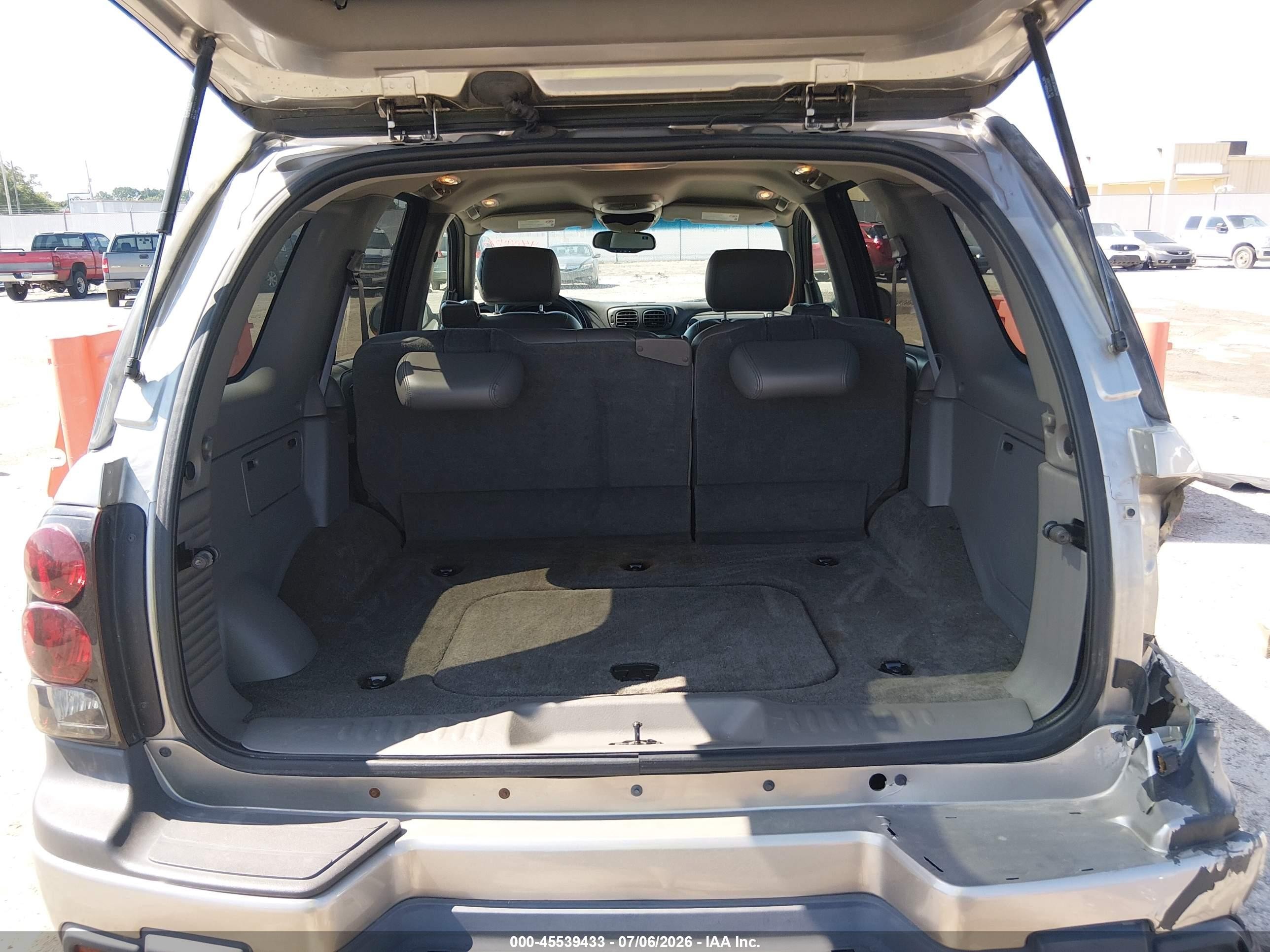2003 Chevrolet Trailblazer Ltz Серебряный vin: 1GNDT13S332323759