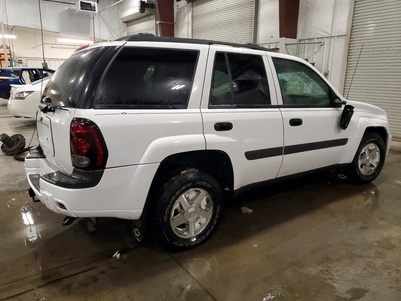 2005 Chevrolet Trailblazer Ls White vin: 1GNDT13S352224636