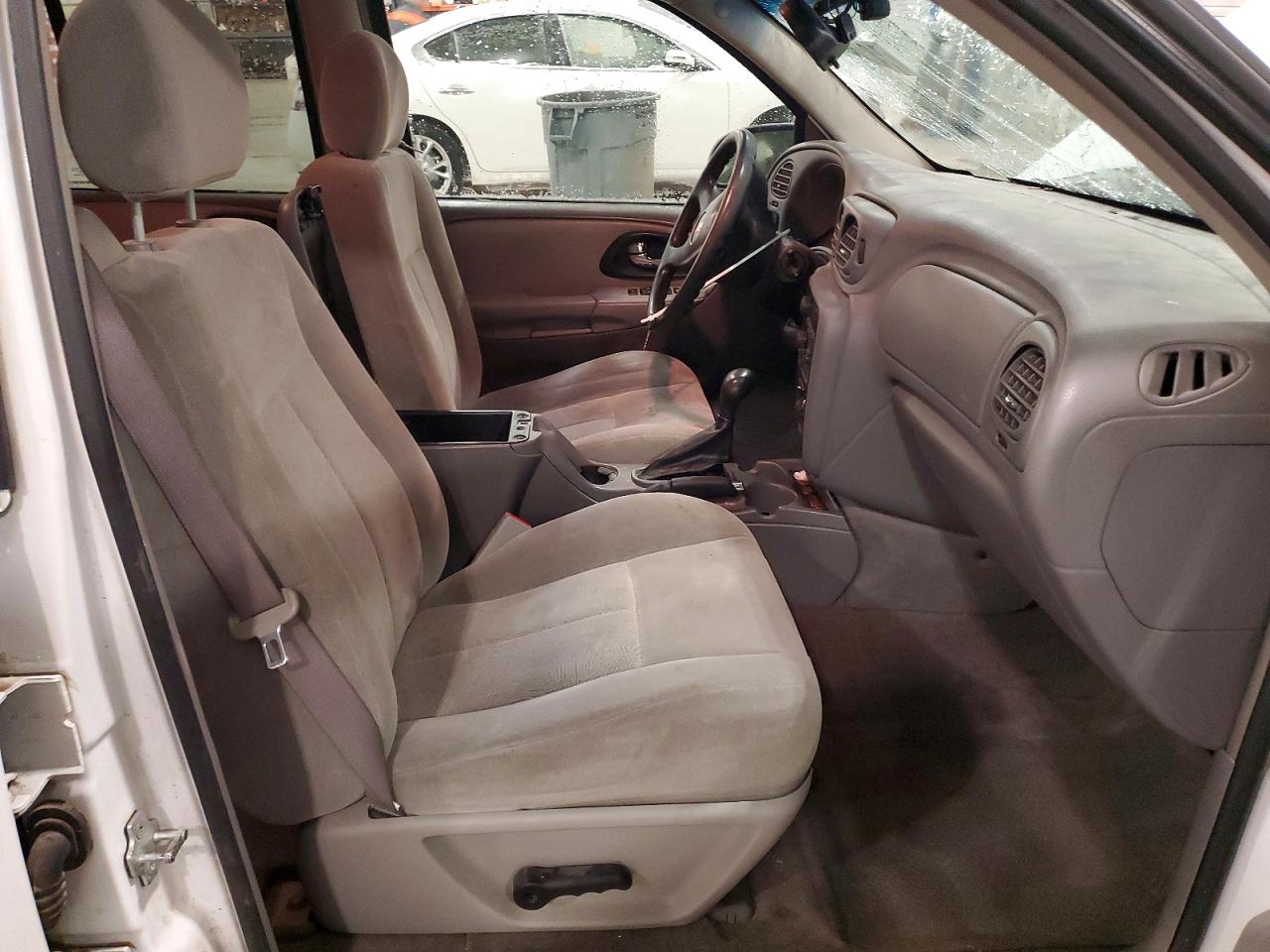 2005 Chevrolet Trailblazer Ls White vin: 1GNDT13S352224636