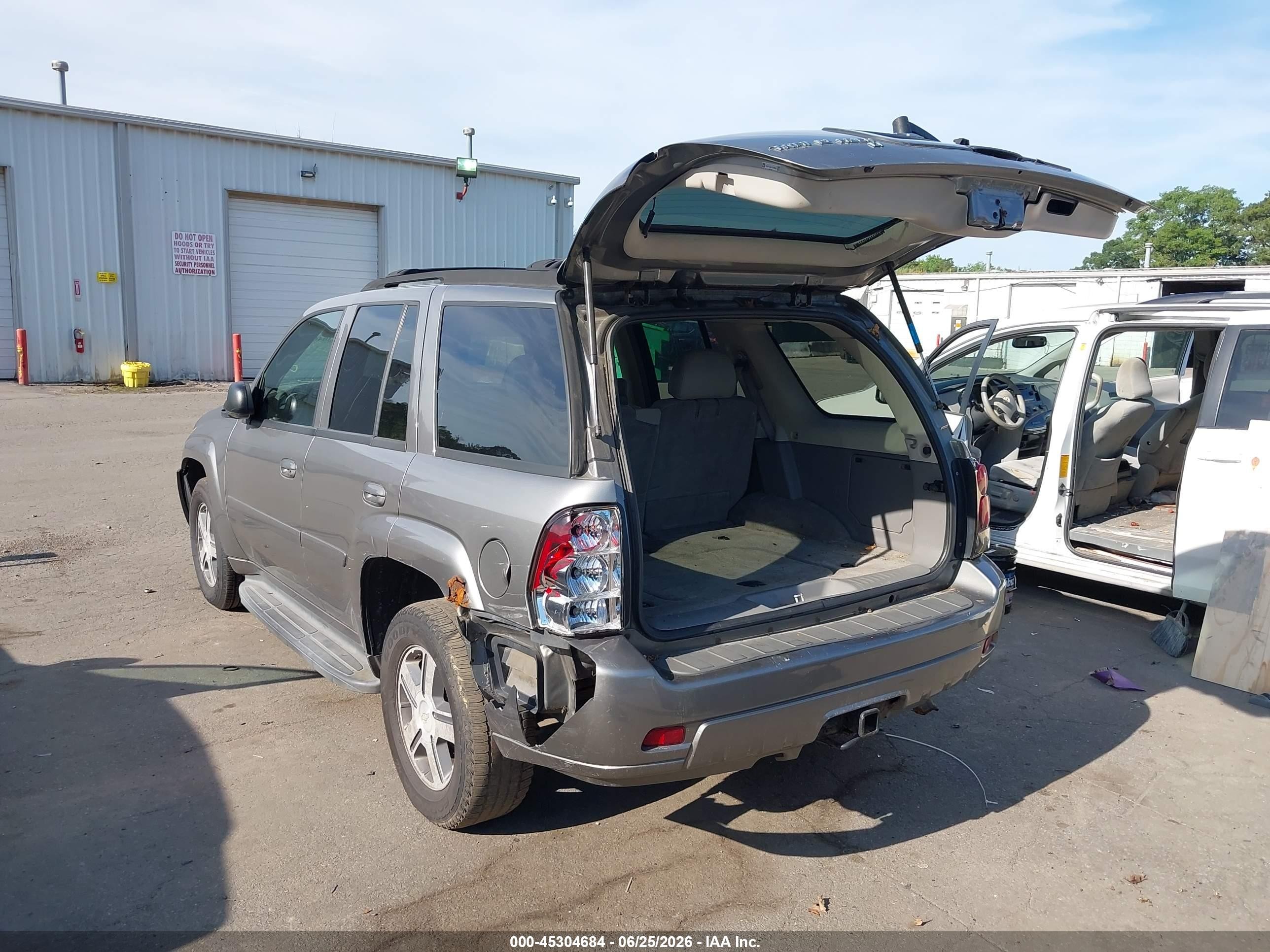 2007 Chevrolet Trailblazer Lt Серый vin: 1GNDT13S372103334