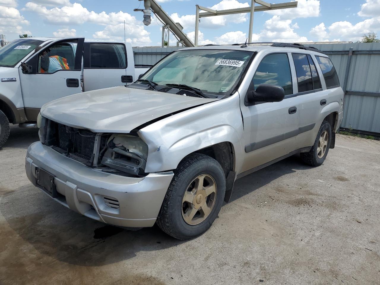 2005 Chevrolet Trailblazer Ls Silver vin: 1GNDT13S452176015