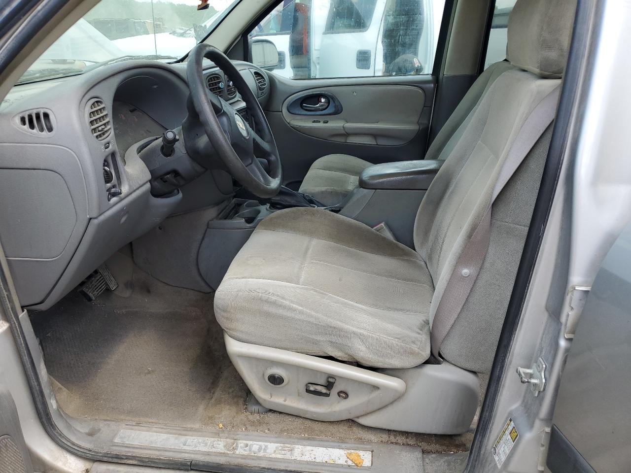 2005 Chevrolet Trailblazer Ls Silver vin: 1GNDT13S452176015