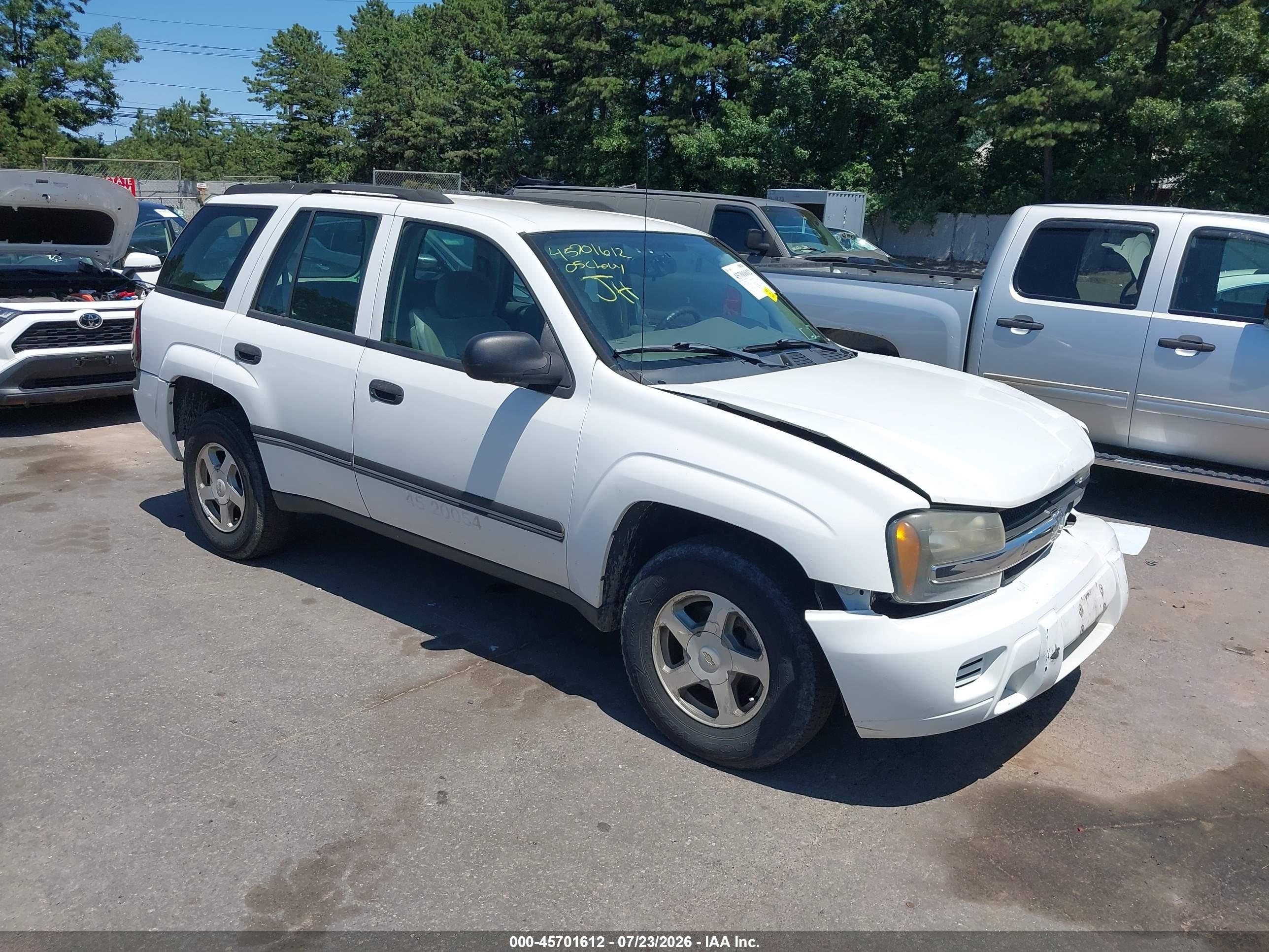 1GNDT13S452250081