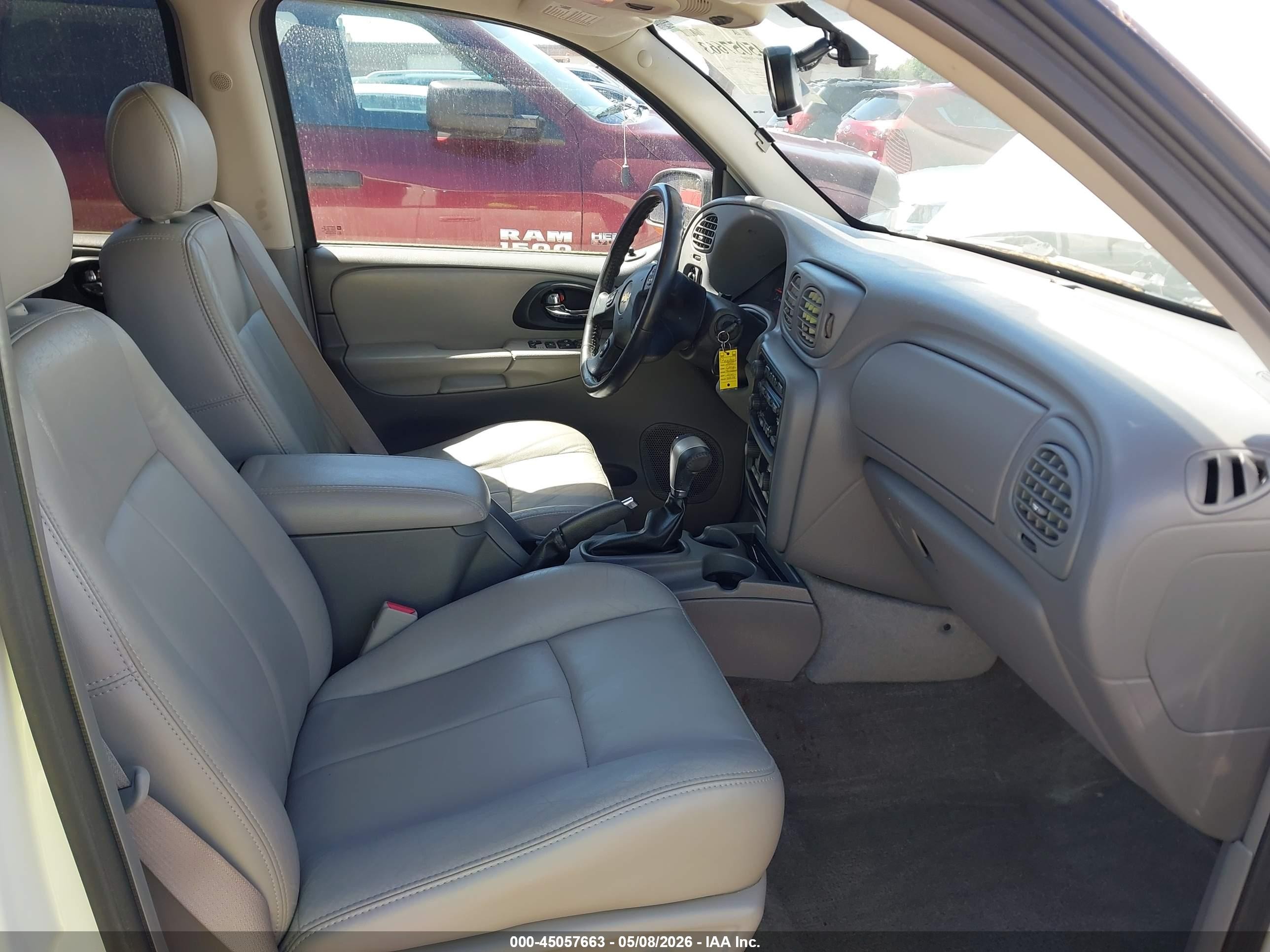 2005 Chevrolet Trailblazer Lt White vin: 1GNDT13S452304964