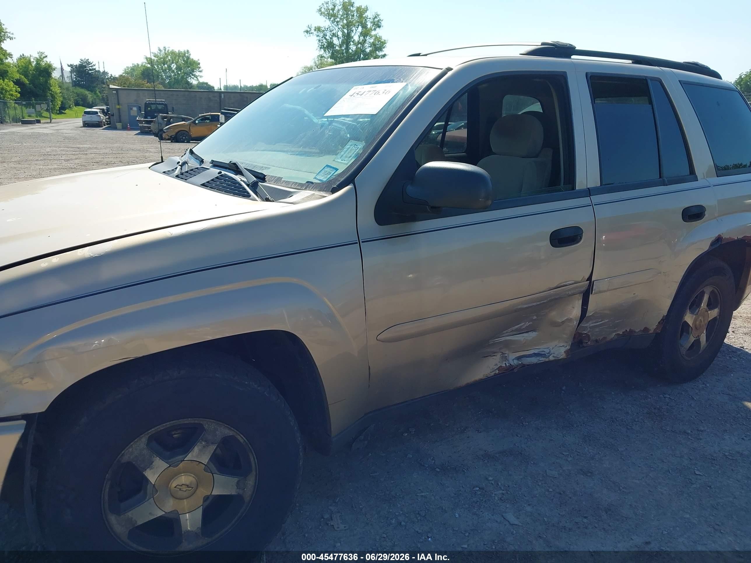 2006 Chevrolet Trailblazer Ls Gold vin: 1GNDT13S462117984