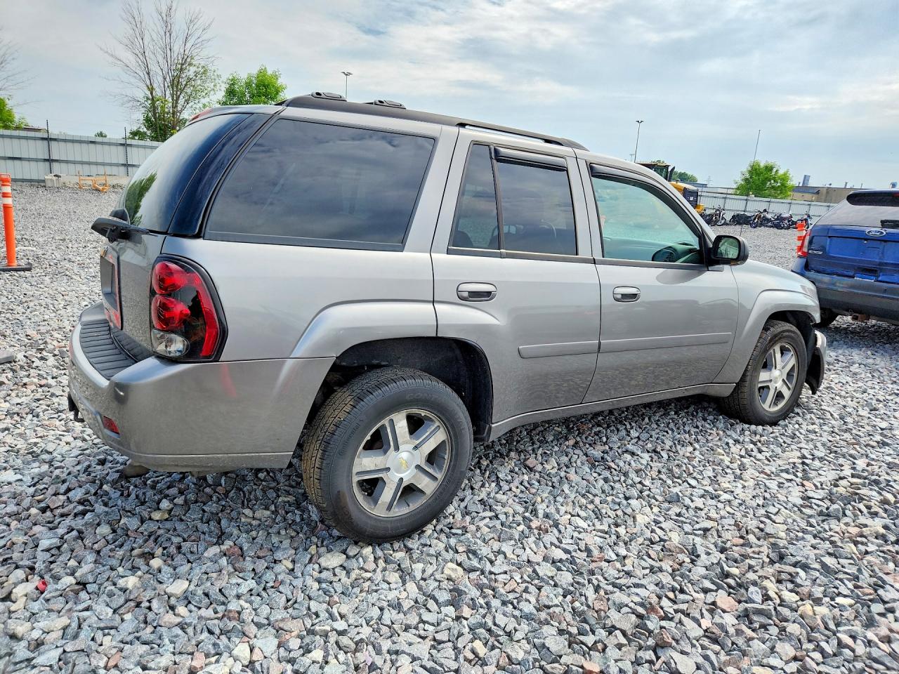 2007 Chevrolet Trailblazer Ls Gray vin: 1GNDT13S472136472