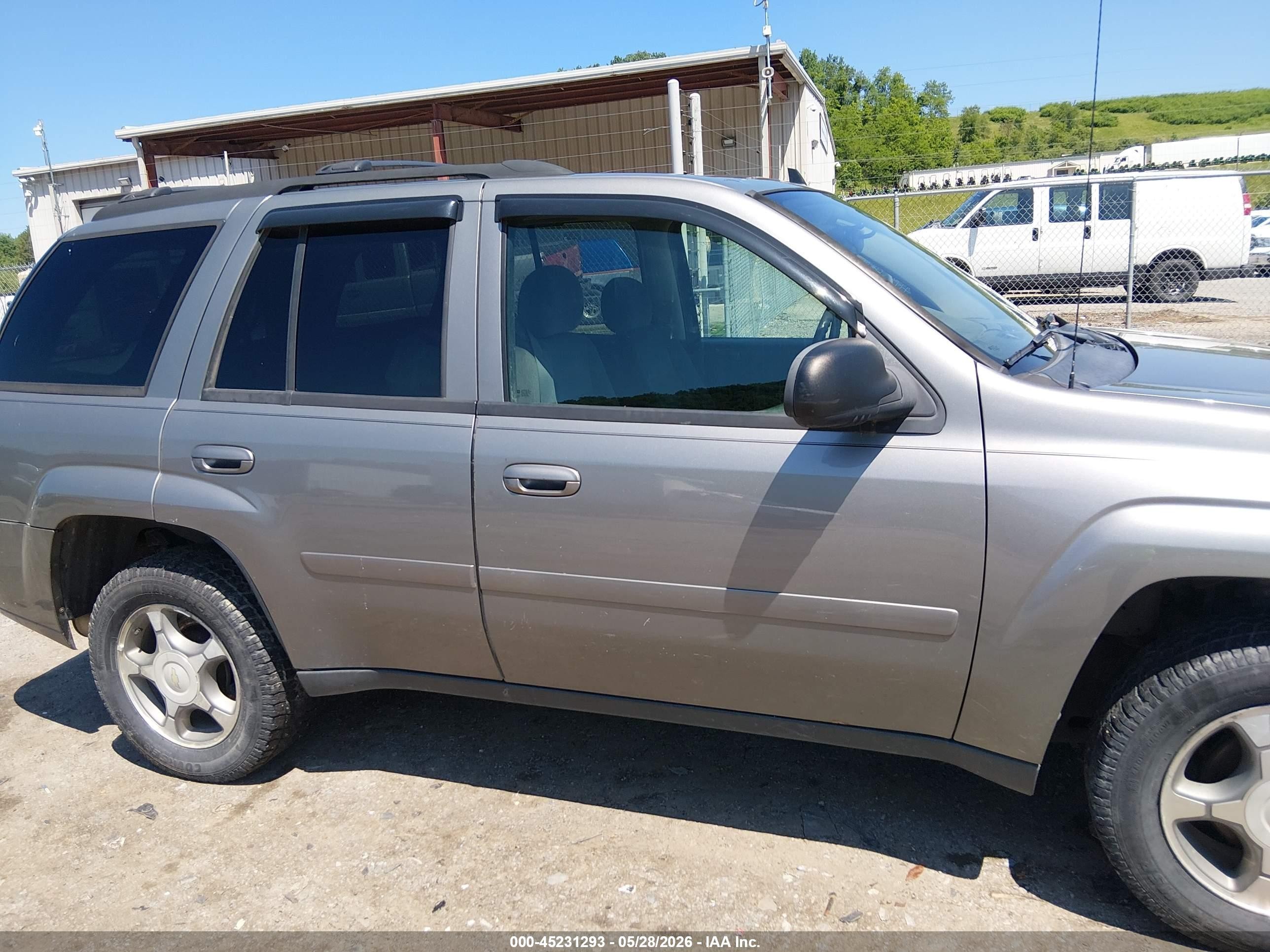 2008 Chevrolet Trailblazer Lt Silver vin: 1GNDT13S482253583