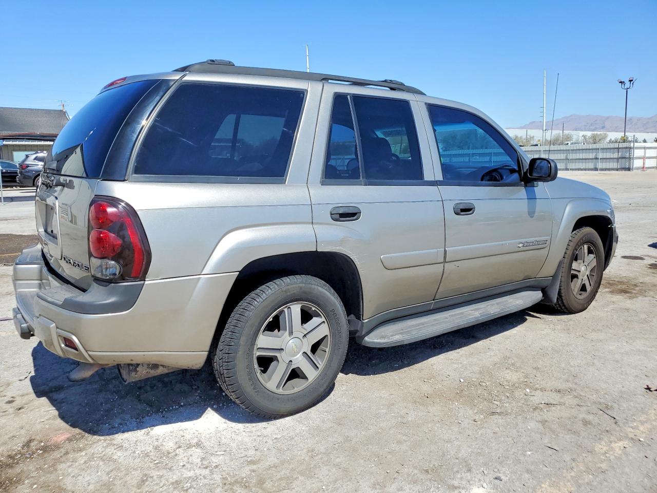 2002 Chevrolet Trailblazer Silver vin: 1GNDT13S522320036