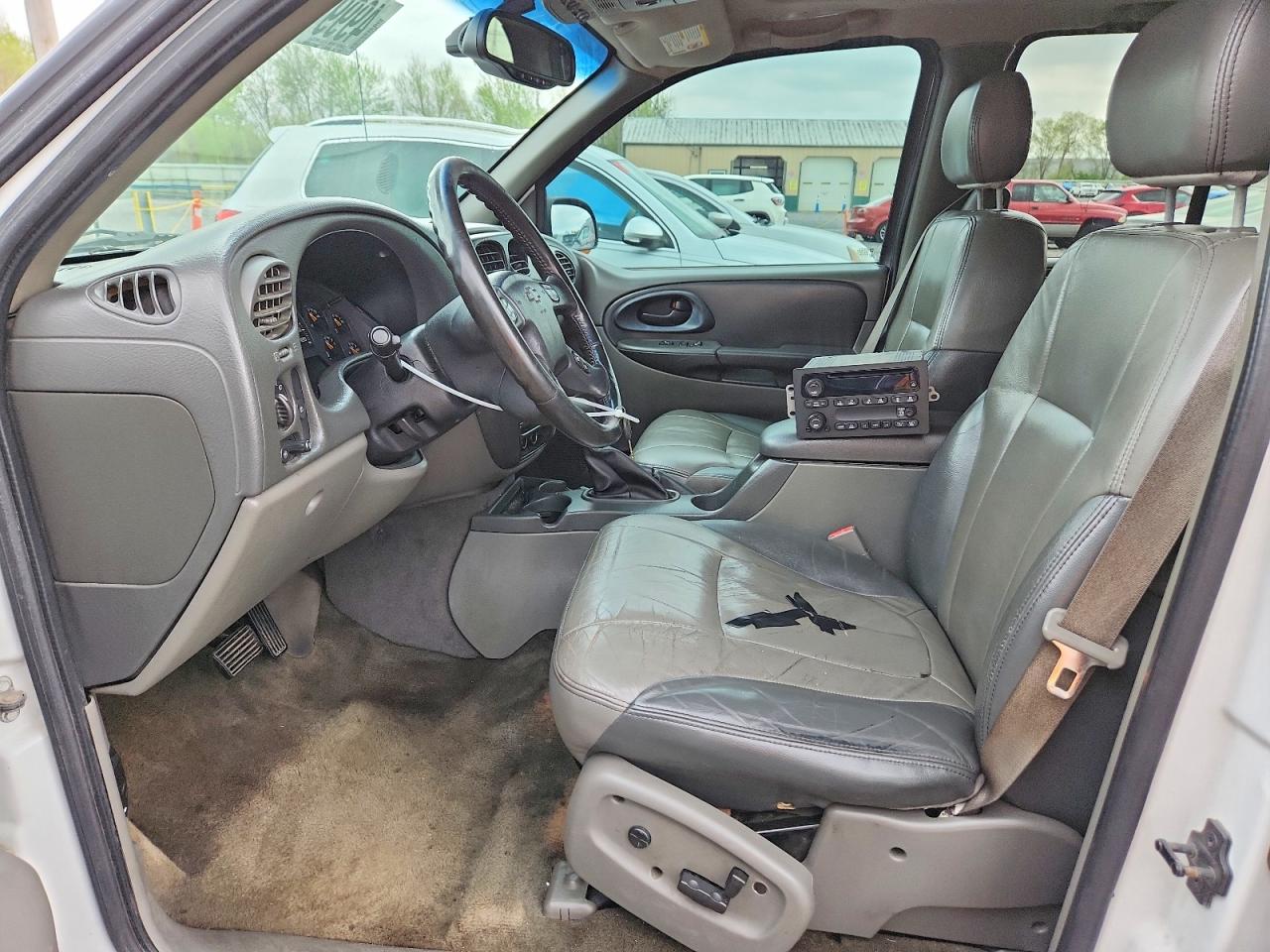 2003 Chevrolet Trailblazer White vin: 1GNDT13S532290389