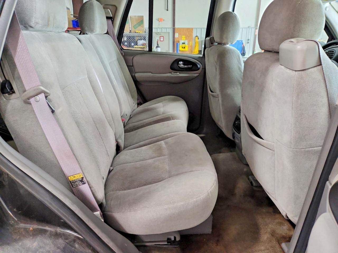 2005 Chevrolet Trailblazer Ls Gray vin: 1GNDT13S552272963