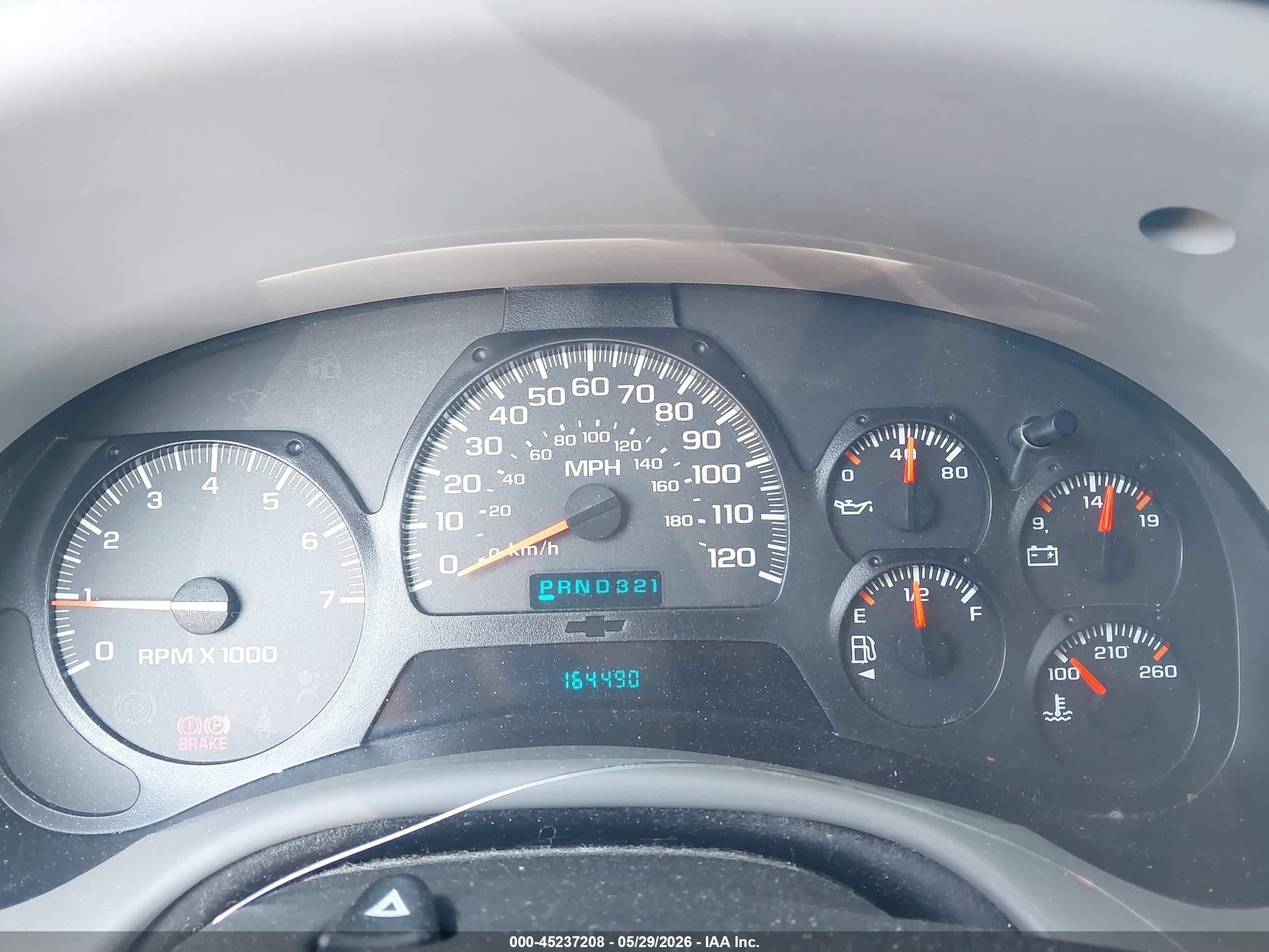 2005 Chevrolet Trailblazer Ls Red vin: 1GNDT13S552360458