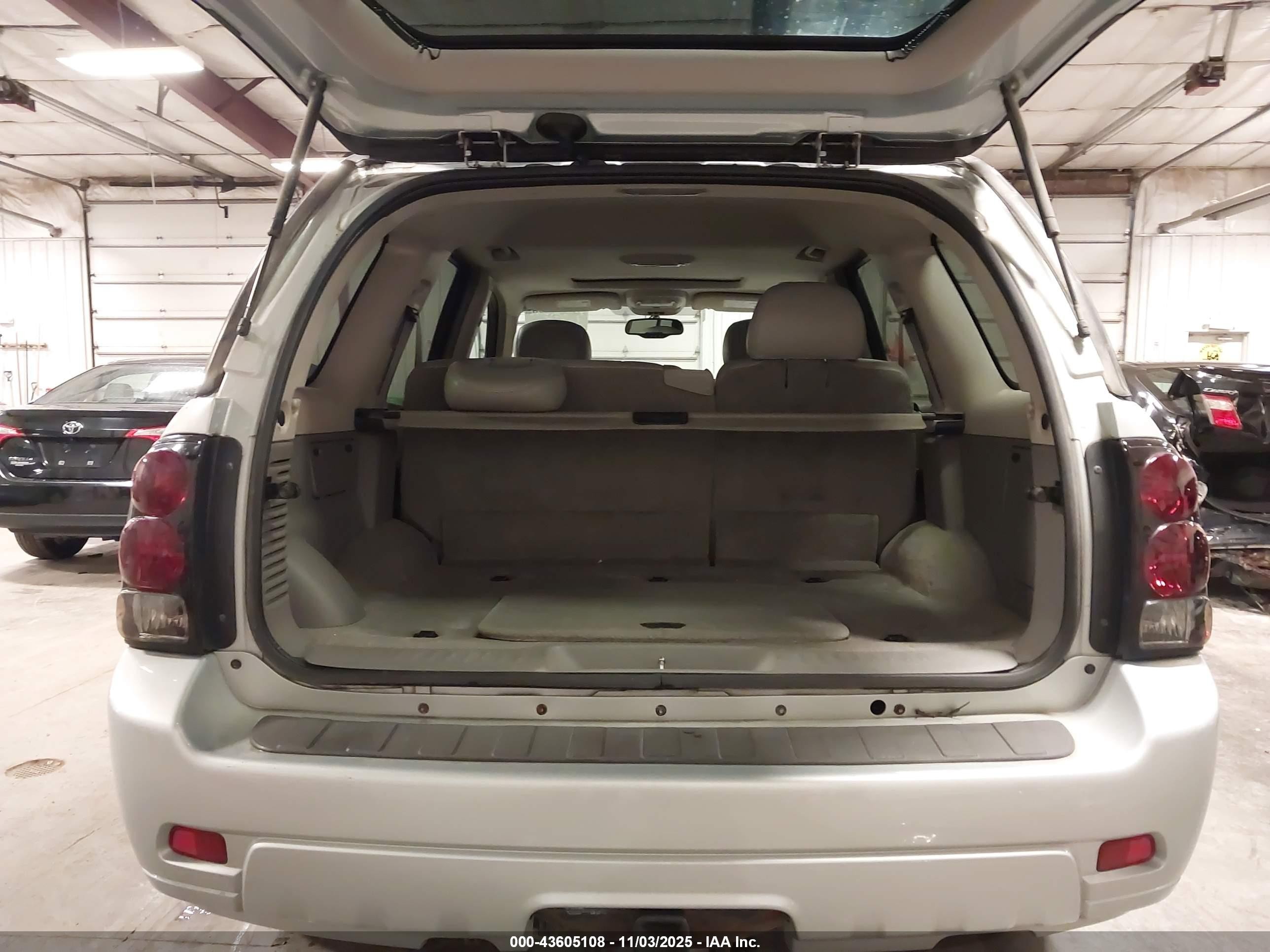 2007 Chevrolet Trailblazer Lt Silver vin: 1GNDT13S572103724