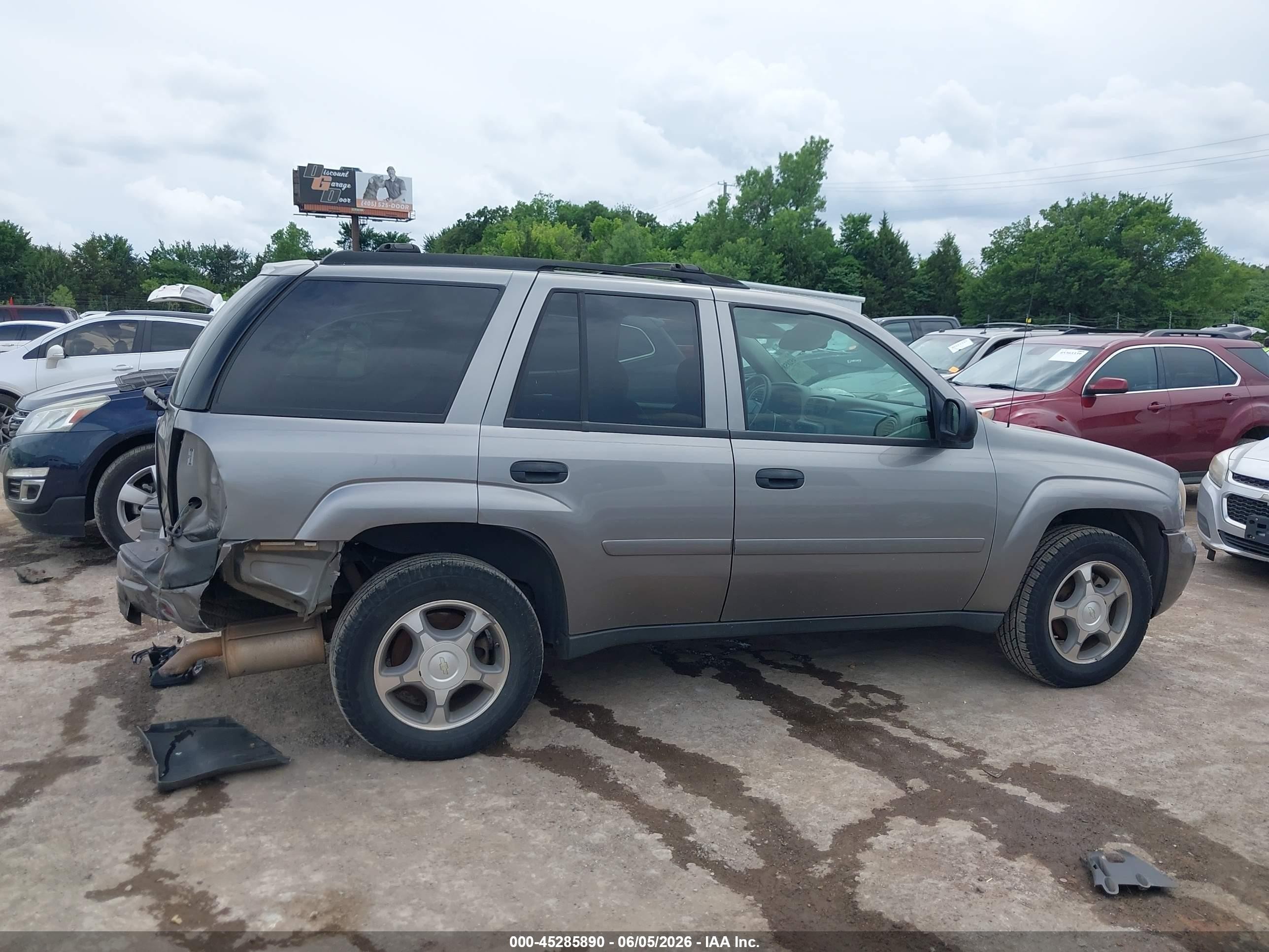 2007 Chevrolet Trailblazer Ls Silver vin: 1GNDT13S572183705