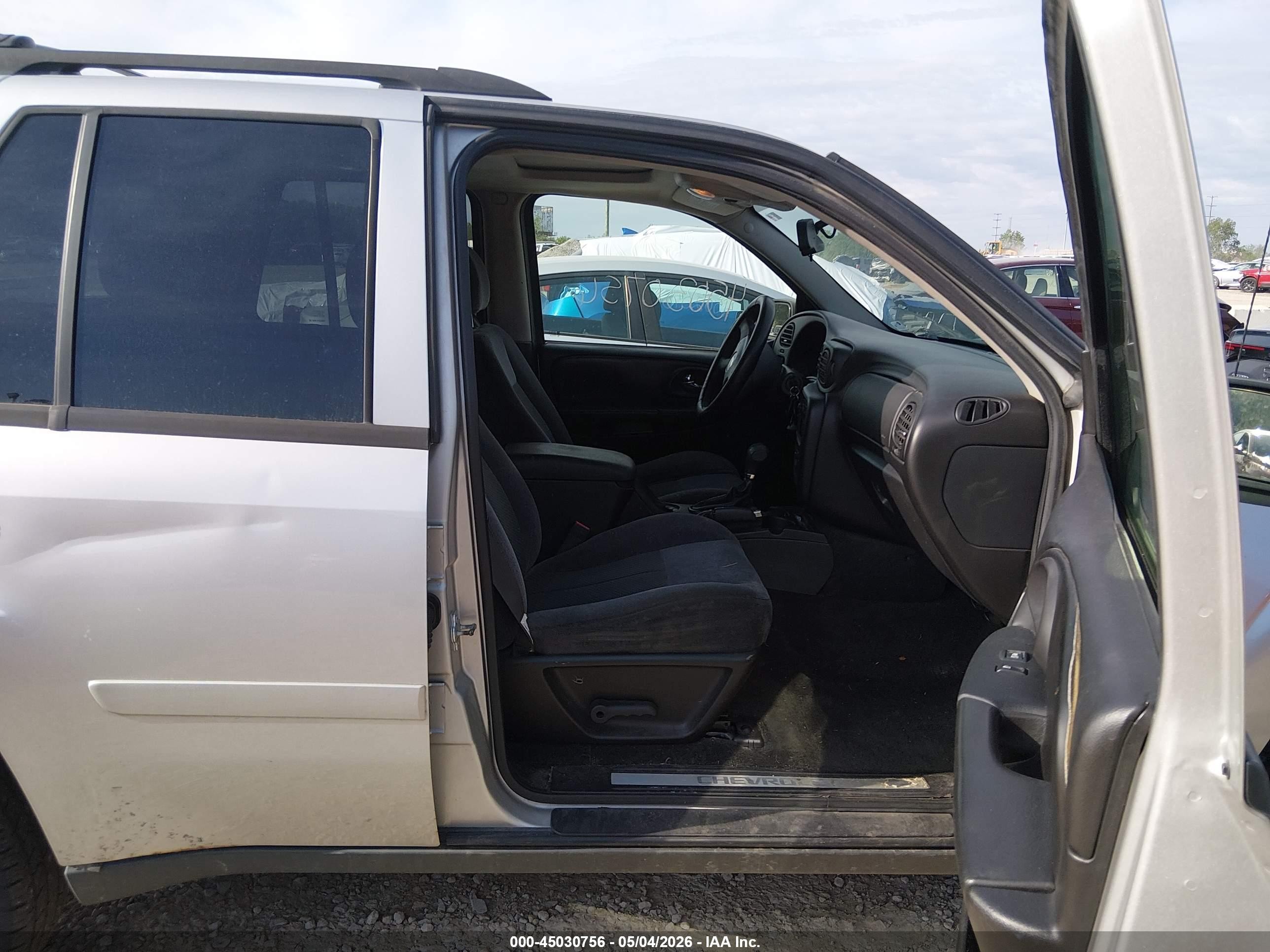 2008 Chevrolet Trailblazer Lt Silver vin: 1GNDT13S582105507