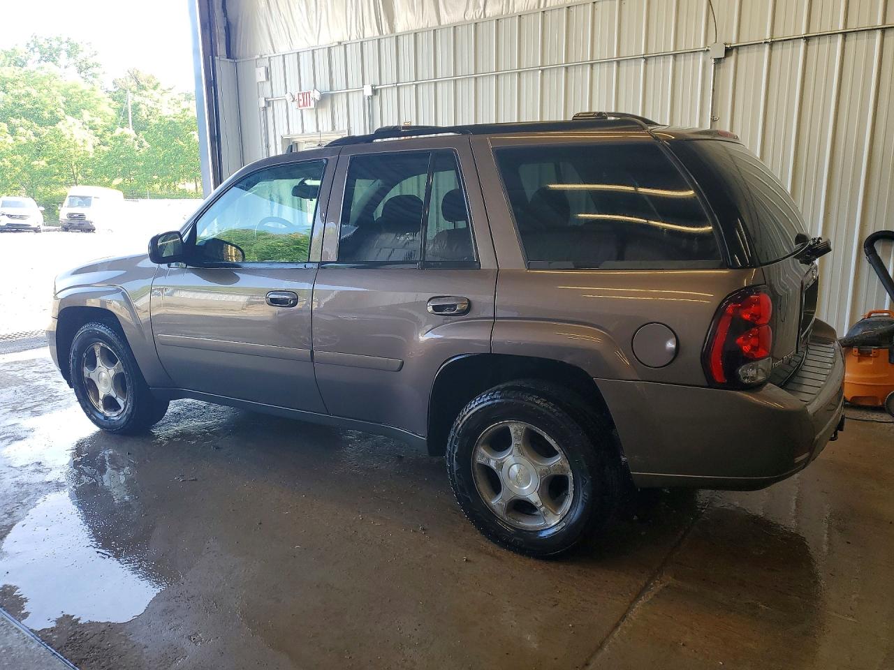 2008 Chevrolet Trailblazer Ls Brown vin: 1GNDT13S582222861