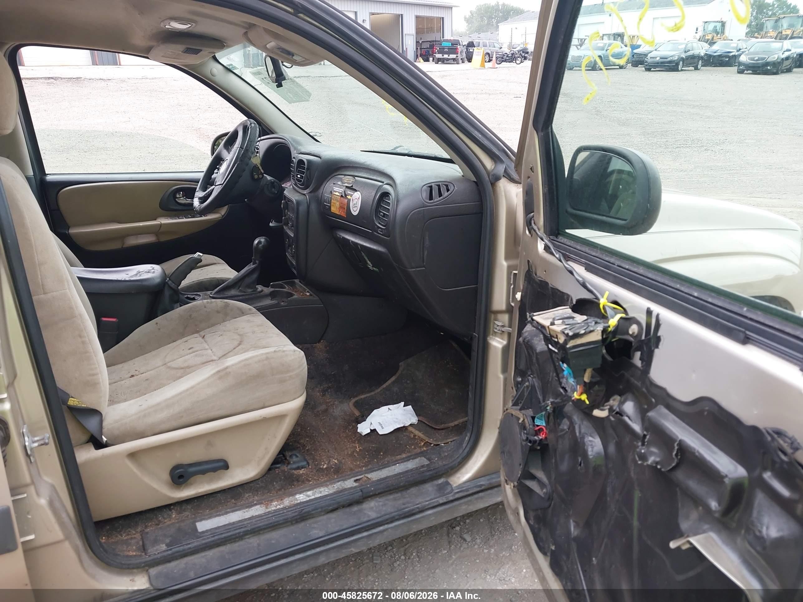 2005 Chevrolet Trailblazer Ls Gold vin: 1GNDT13S652182365