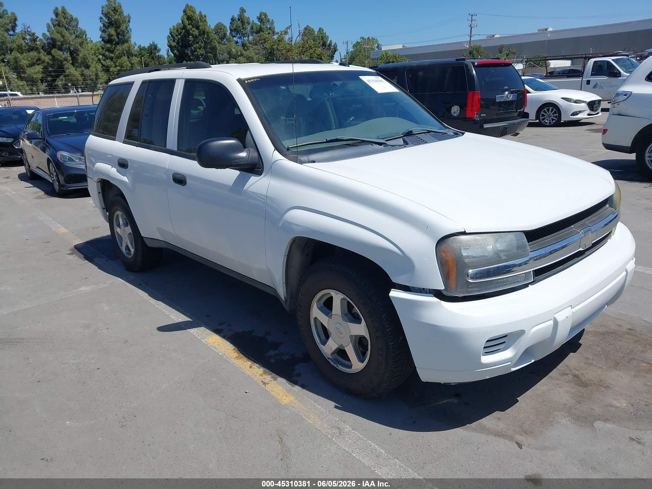 2005 Chevrolet Trailblazer Ls White vin: 1GNDT13S652271031
