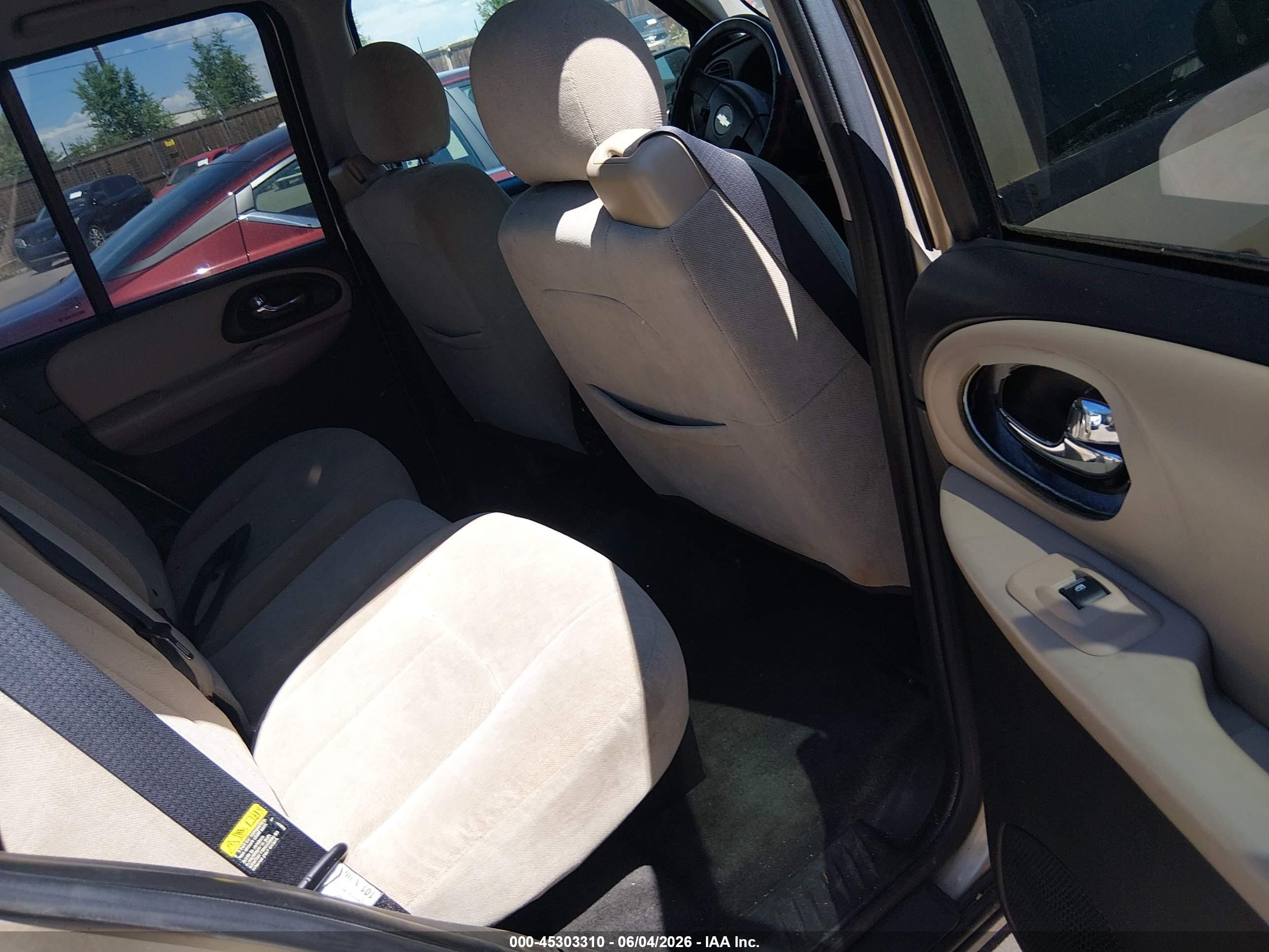 2006 Chevrolet Trailblazer Ls Gold vin: 1GNDT13S662330676
