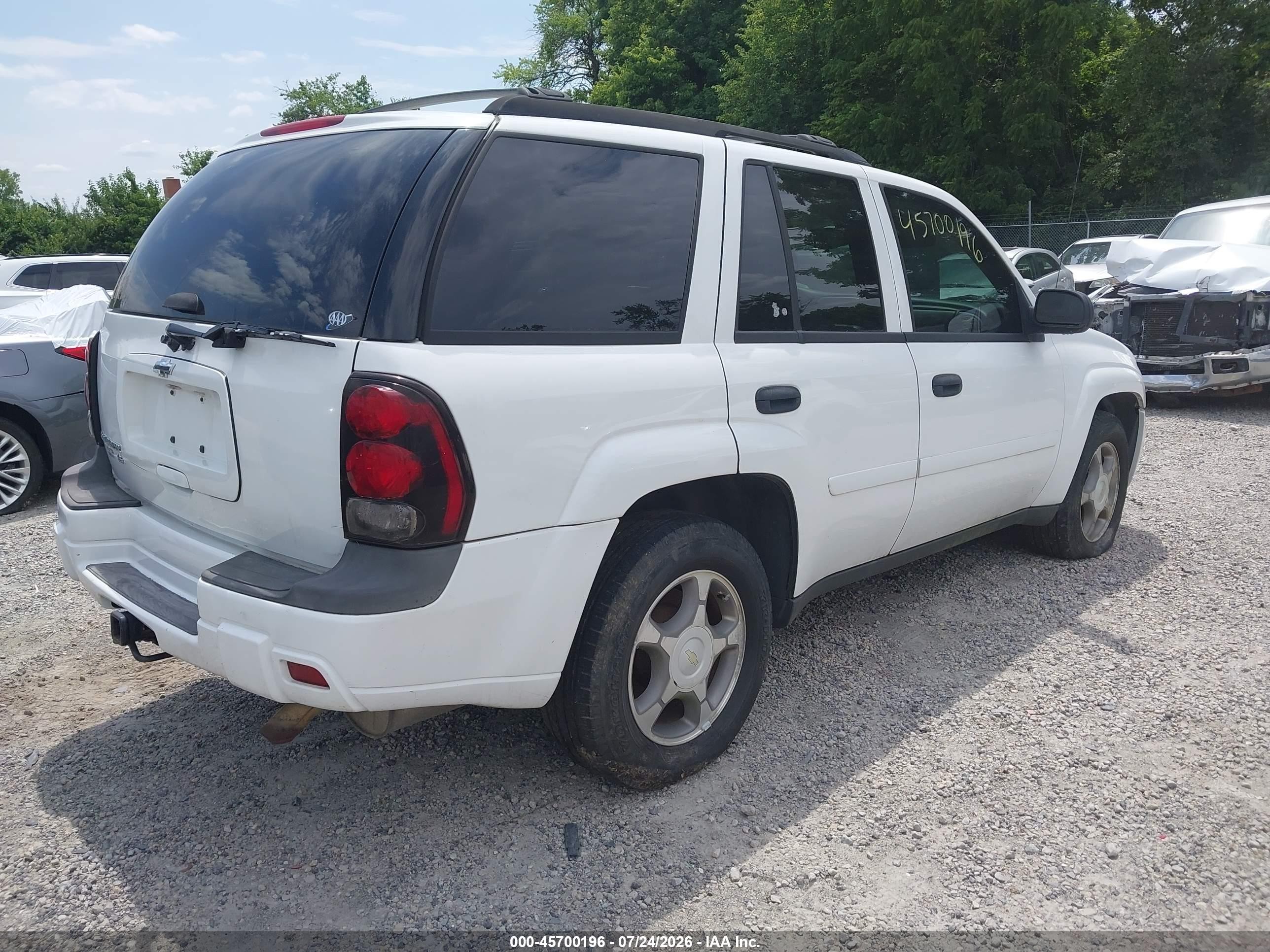 2006 Chevrolet Trailblazer Ls White vin: 1GNDT13S662332671