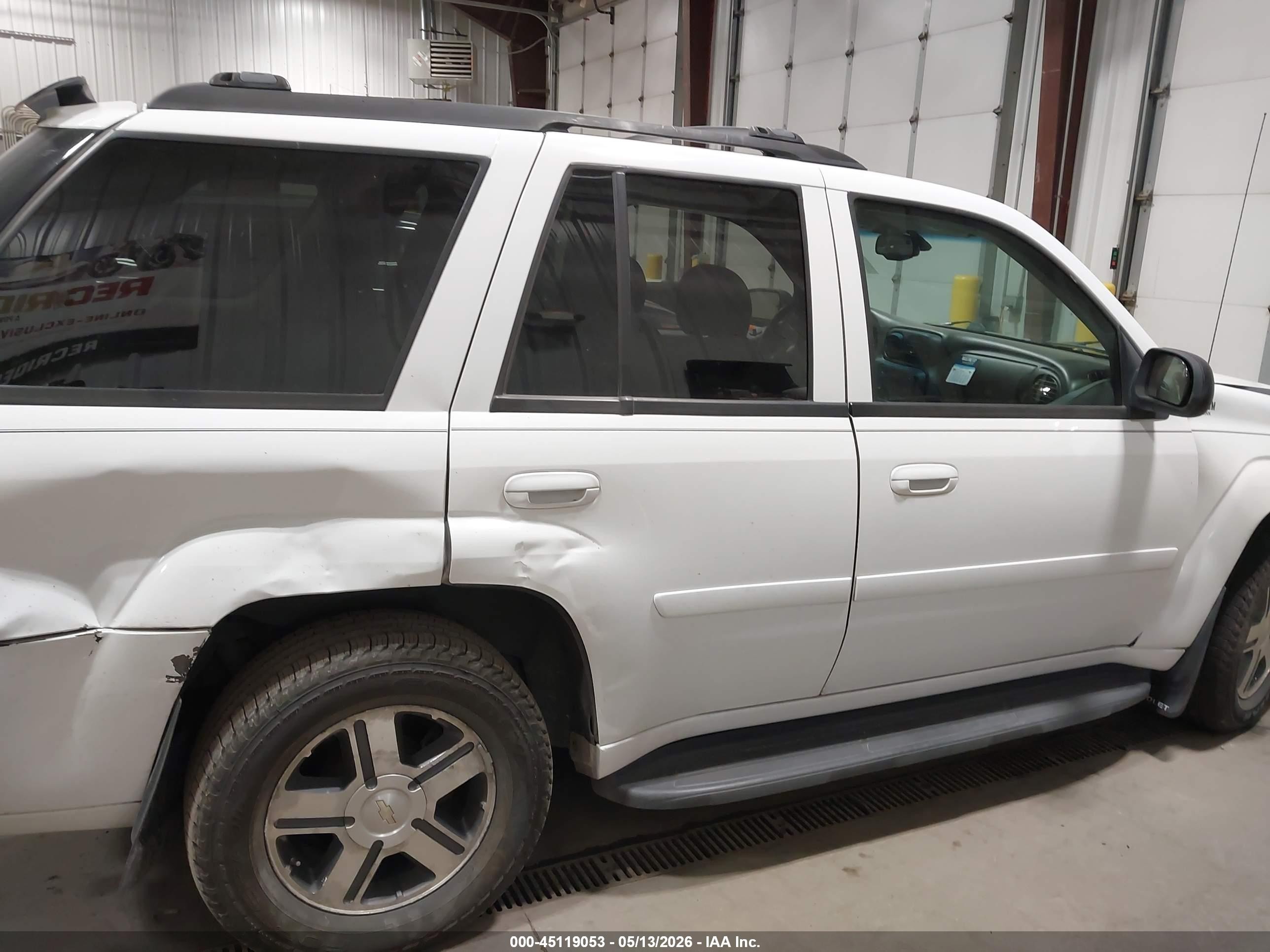 2007 Chevrolet Trailblazer Lt White vin: 1GNDT13S672242325