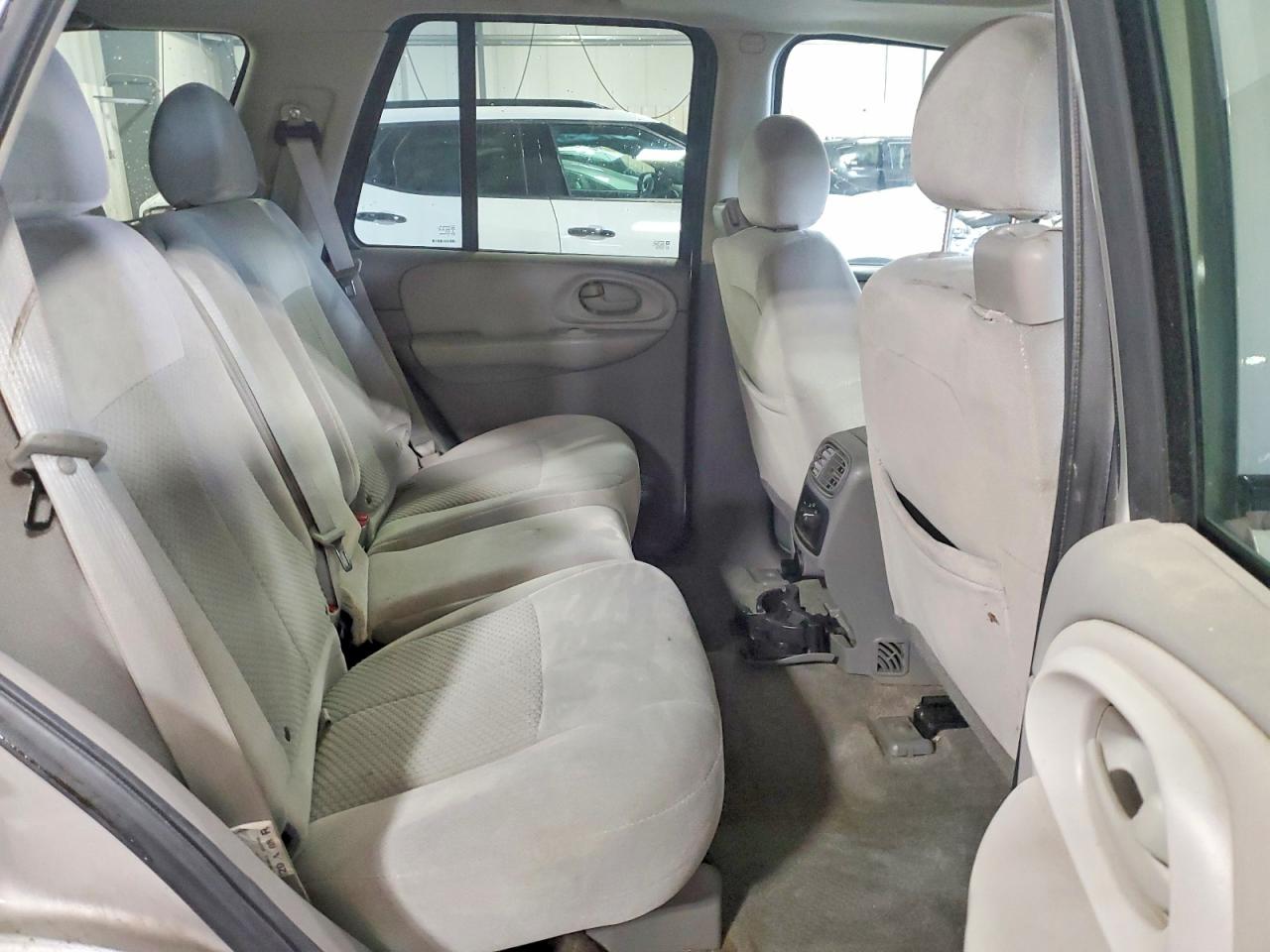 2008 Chevrolet Trailblazer Ls Серебряный vin: 1GNDT13S782230217
