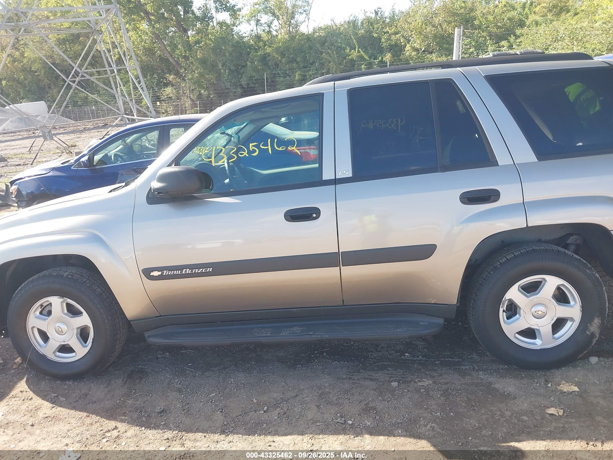 2003 Chevrolet Trailblazer Ls Silver vin: 1GNDT13S832351203