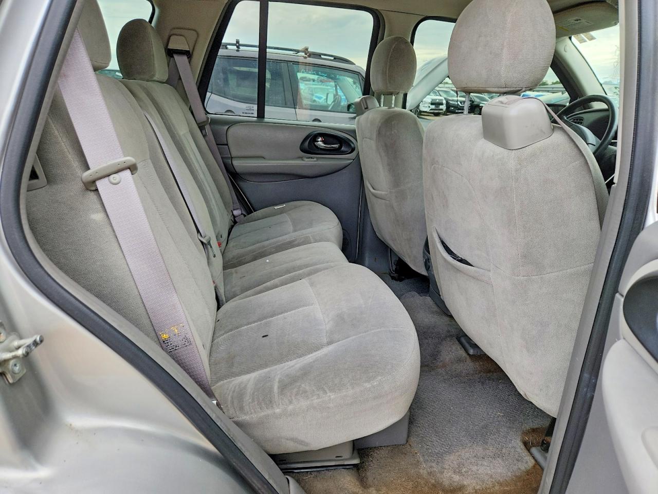 2005 Chevrolet Trailblazer Ls Silver vin: 1GNDT13S852117775