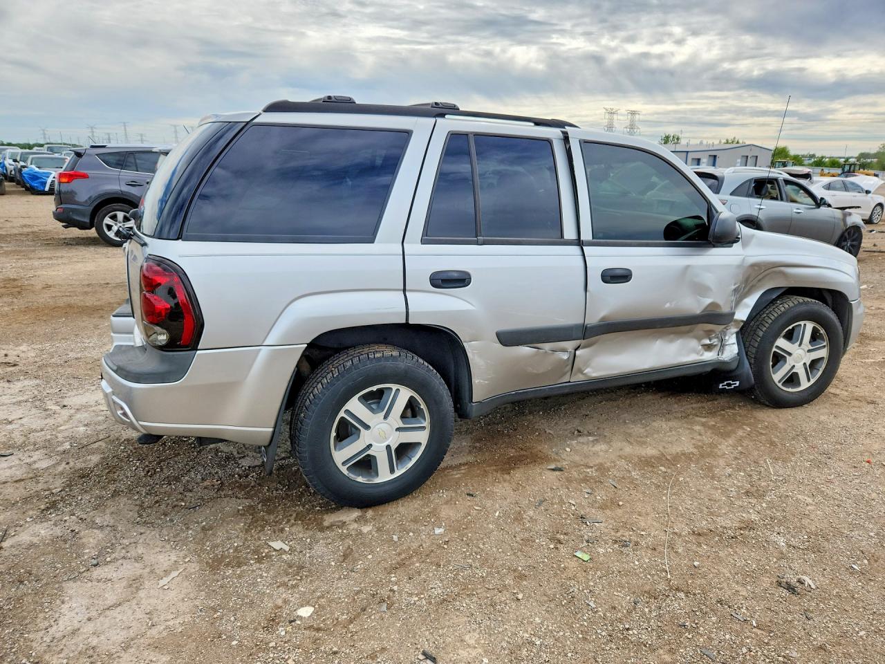 2005 Chevrolet Trailblazer Ls Silver vin: 1GNDT13S852117775