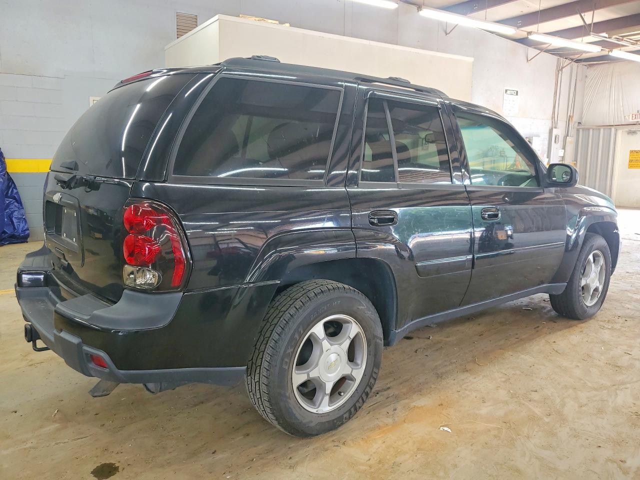 2005 Chevrolet Trailblazer Ls Black vin: 1GNDT13S852190810