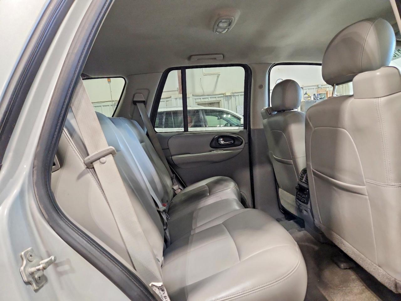 2007 Chevrolet Trailblazer Ls Silver vin: 1GNDT13S872273267