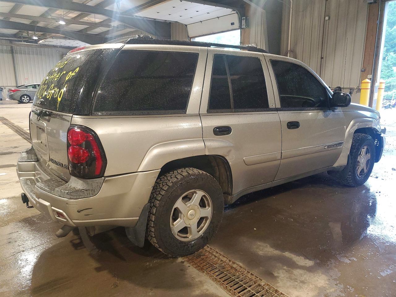 2002 Chevrolet Trailblazer Tan vin: 1GNDT13S922515749