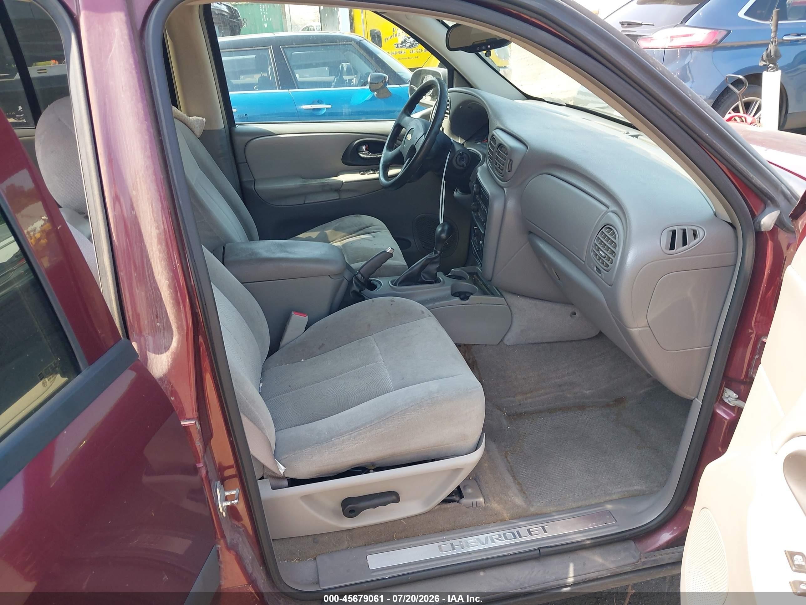 2005 Chevrolet Trailblazer Ls Red vin: 1GNDT13S952294447