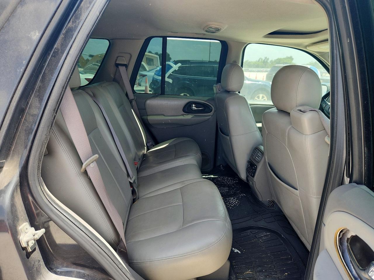 2007 Chevrolet Trailblazer Ls Серебряный vin: 1GNDT13S972164980