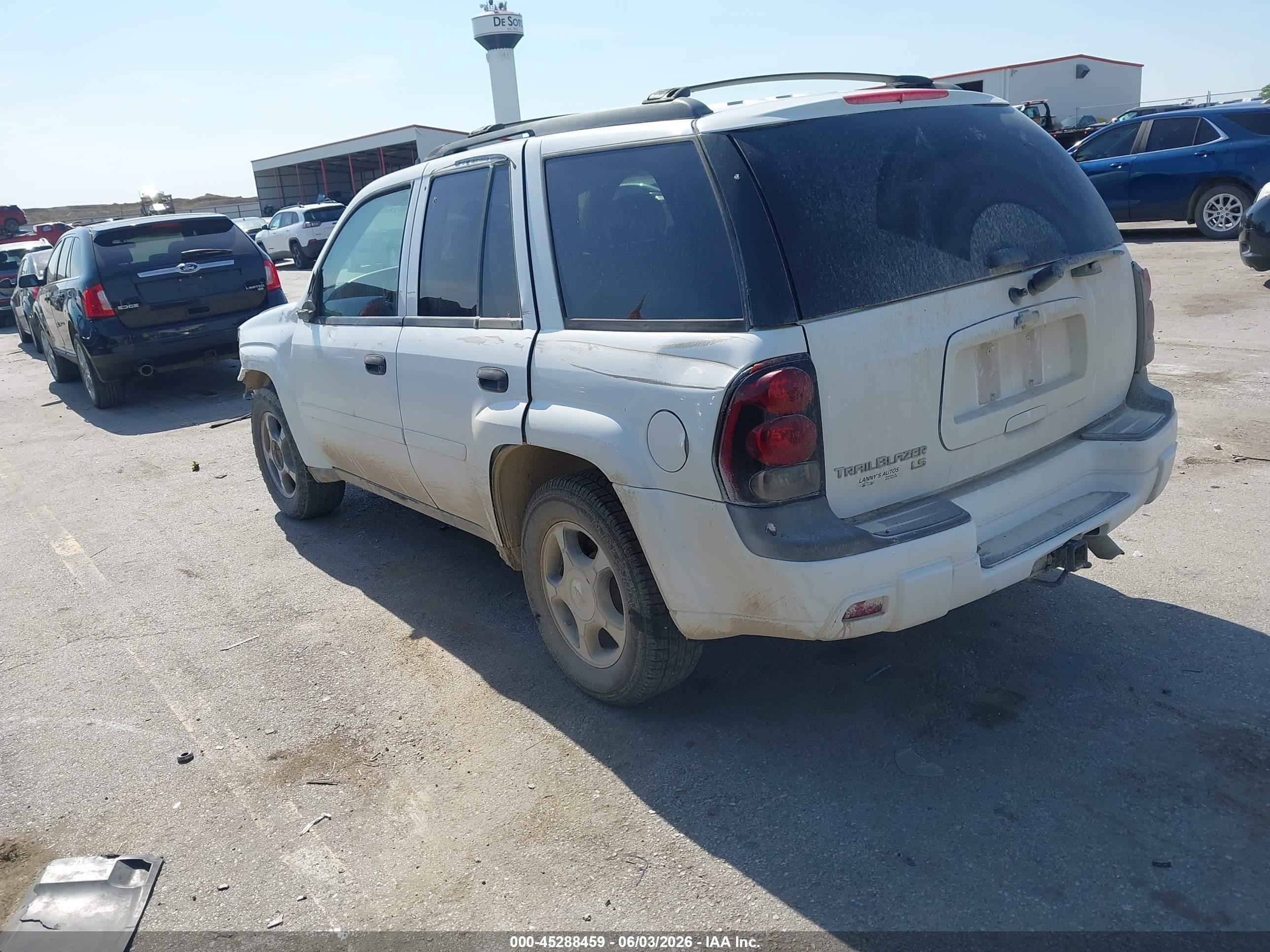2007 Chevrolet Trailblazer Ls White vin: 1GNDT13S972178068