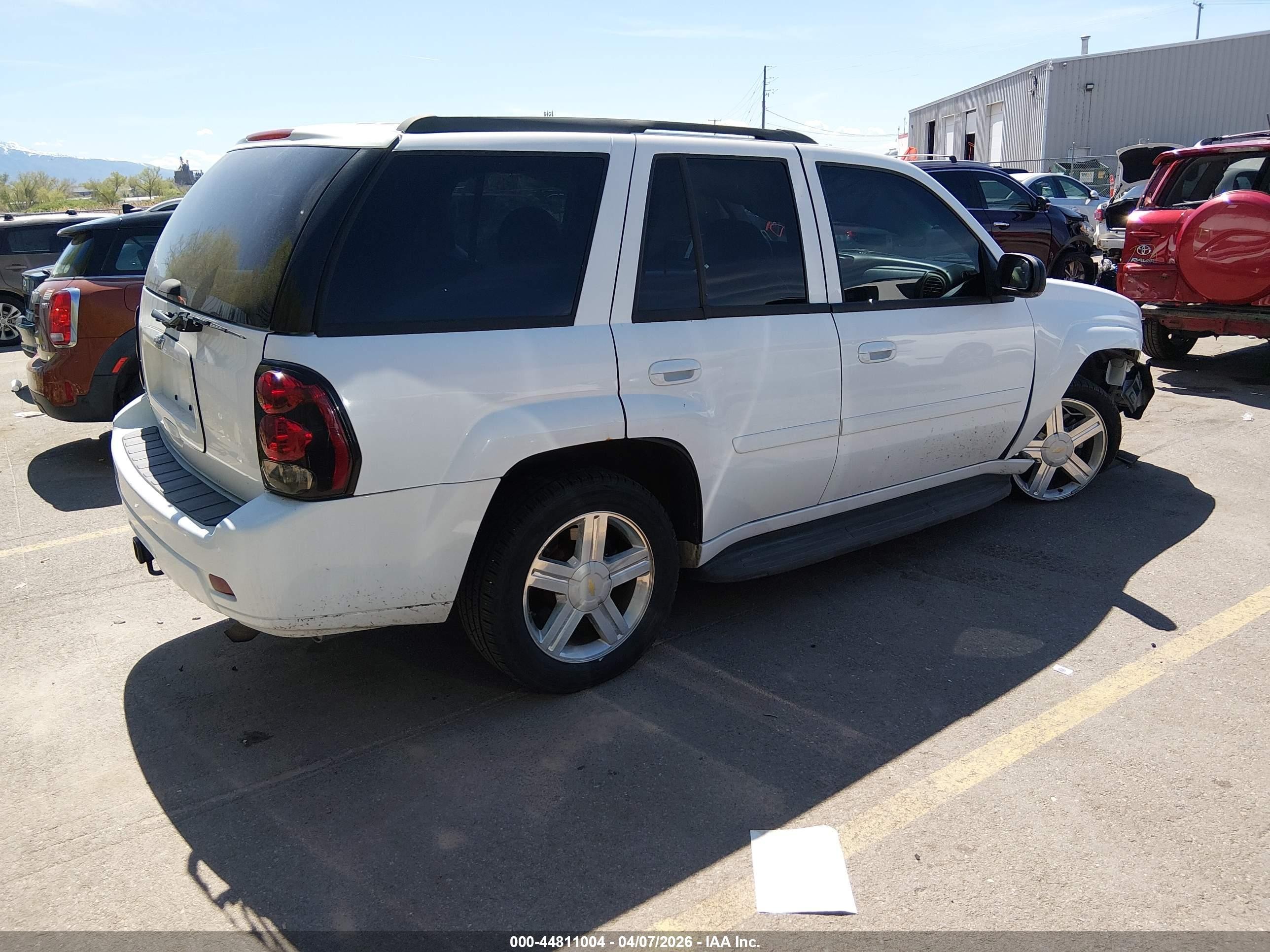 2008 Chevrolet Trailblazer Lt White vin: 1GNDT13S982194479