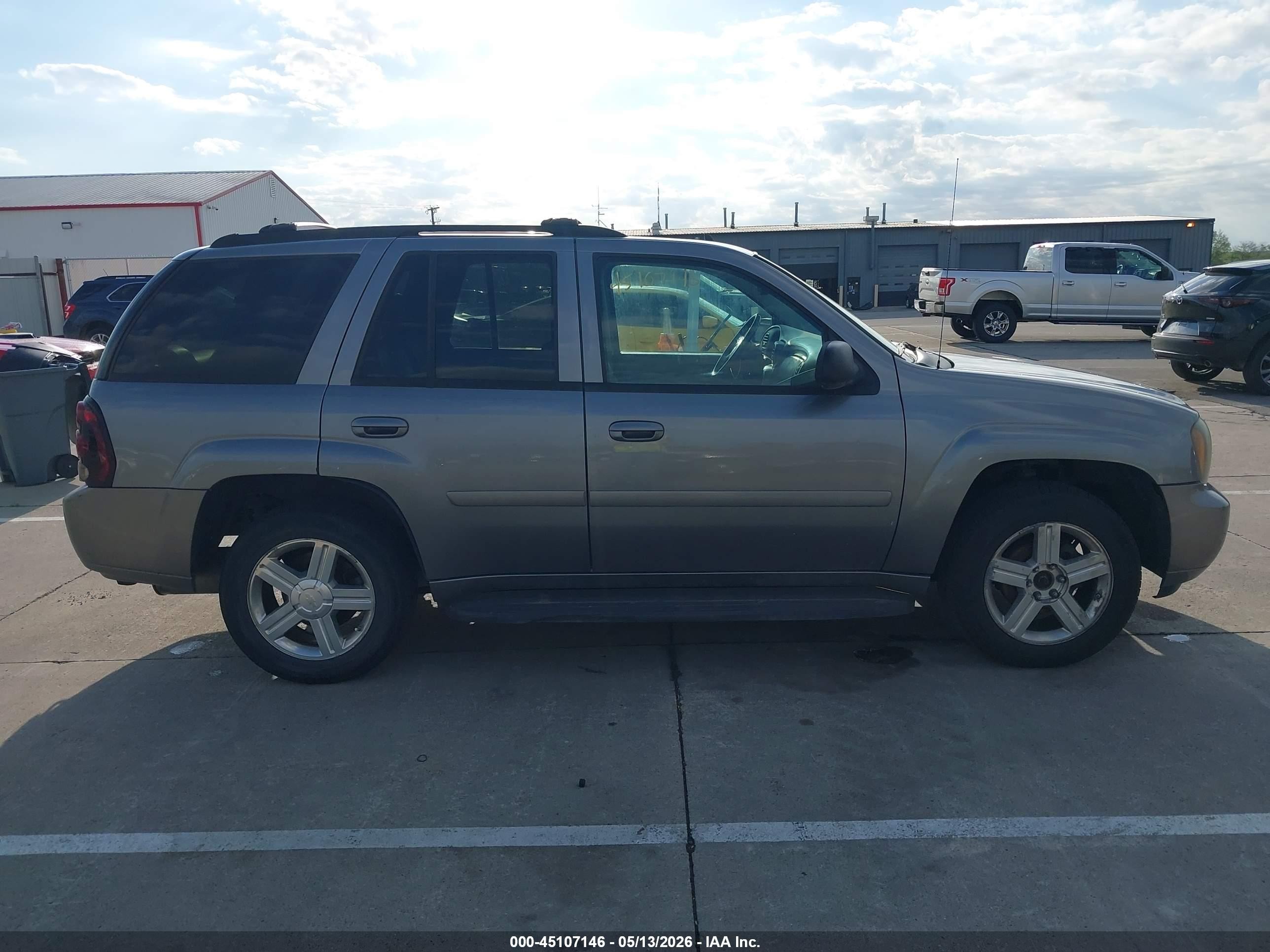 2008 Chevrolet Trailblazer Lt Gray vin: 1GNDT13S982238691