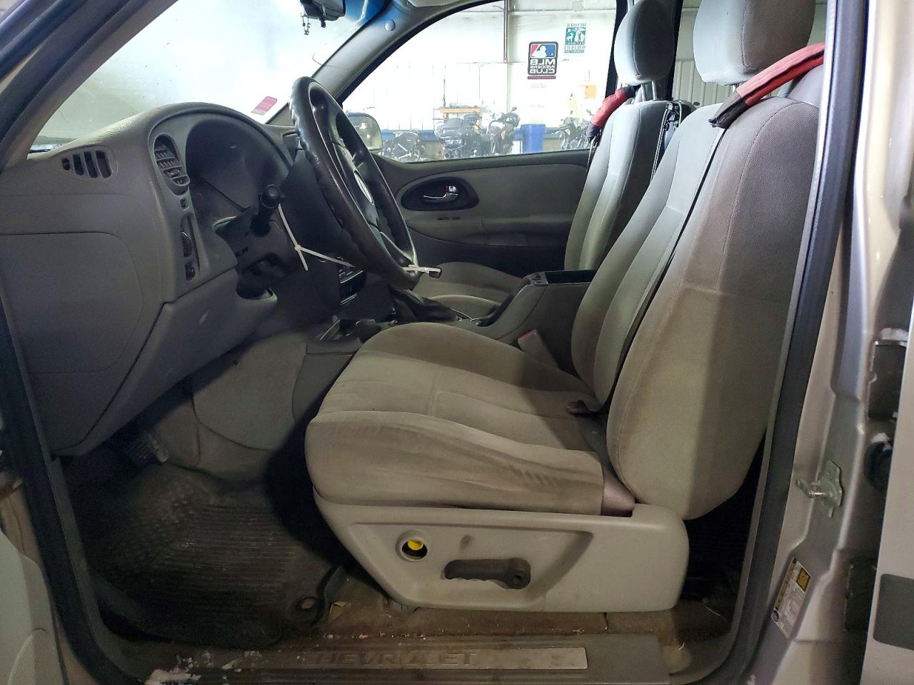 2005 Chevrolet Trailblazer Ls Silver vin: 1GNDT13SX52351822