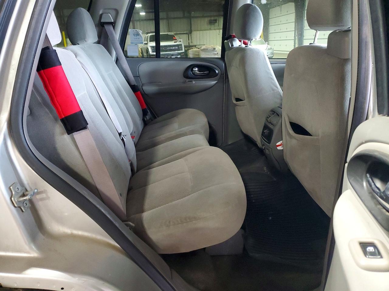 2005 Chevrolet Trailblazer Ls Silver vin: 1GNDT13SX52351822