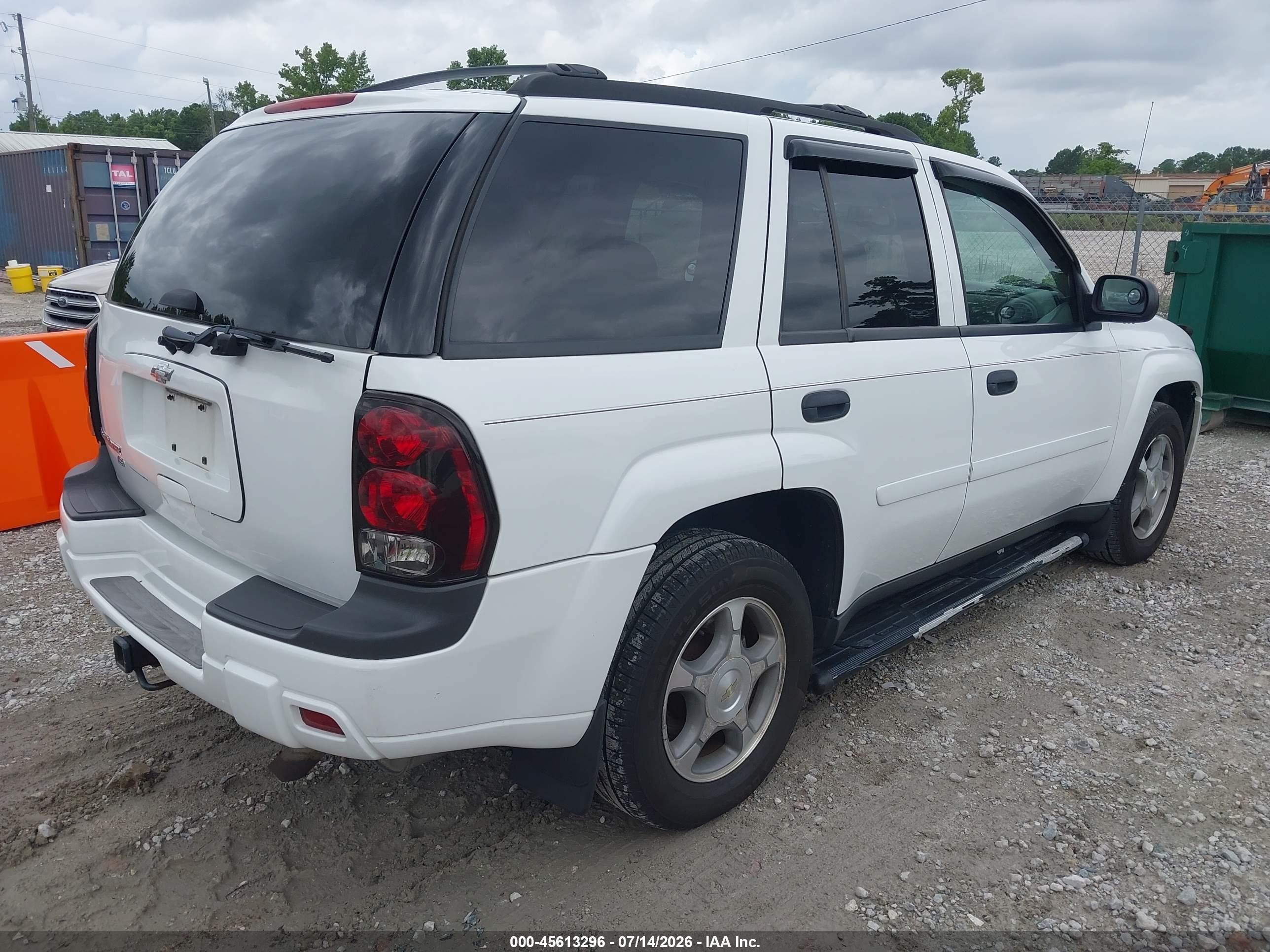 2006 Chevrolet Trailblazer Ls White vin: 1GNDT13SX62328140