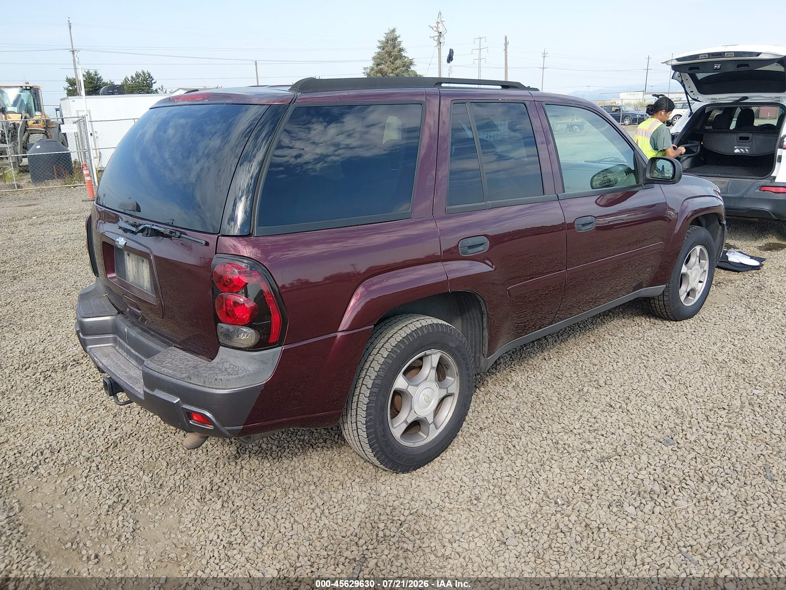 2006 Chevrolet Trailblazer Ls Red vin: 1GNDT13SX62349456