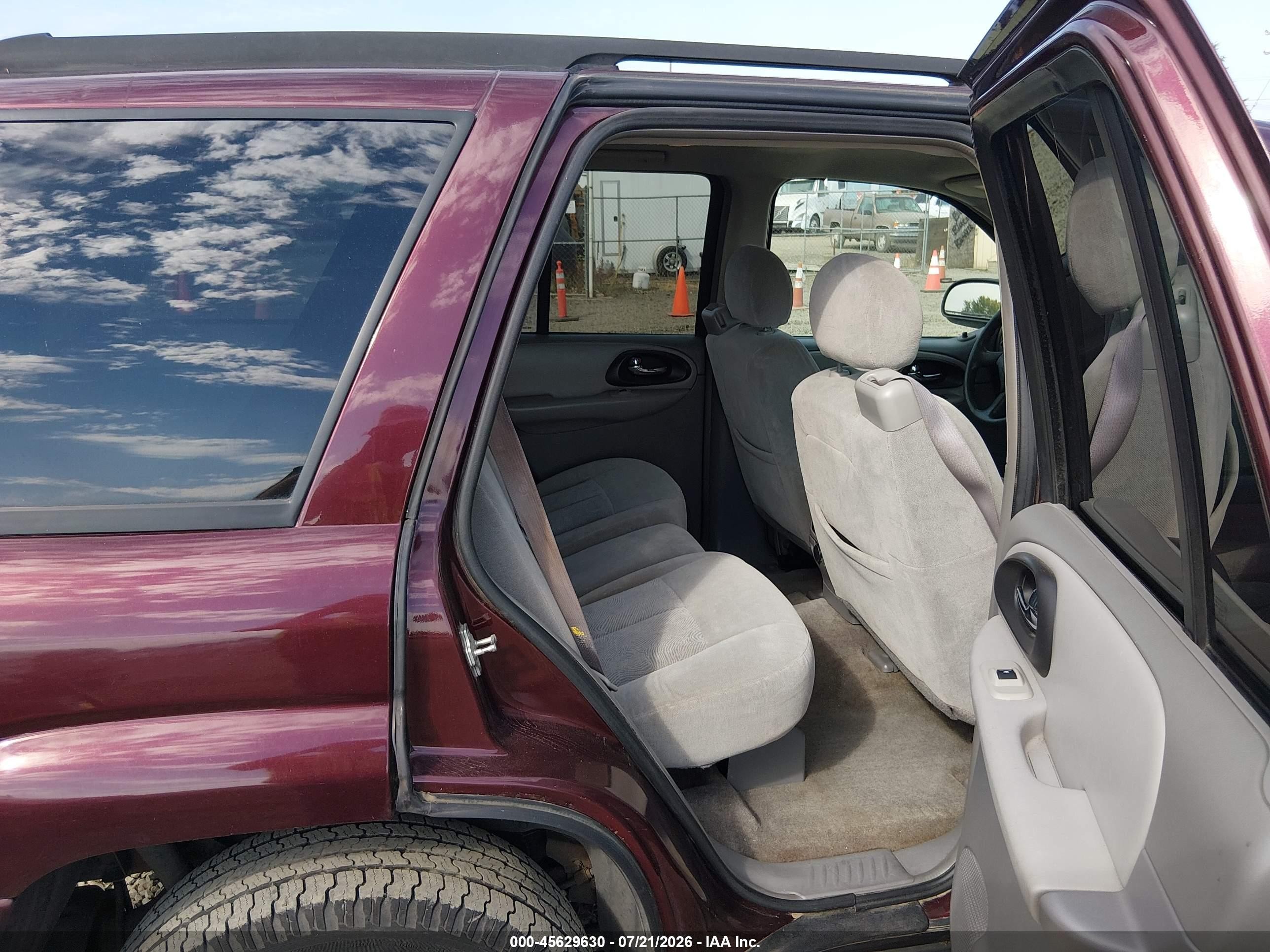2006 Chevrolet Trailblazer Ls Red vin: 1GNDT13SX62349456