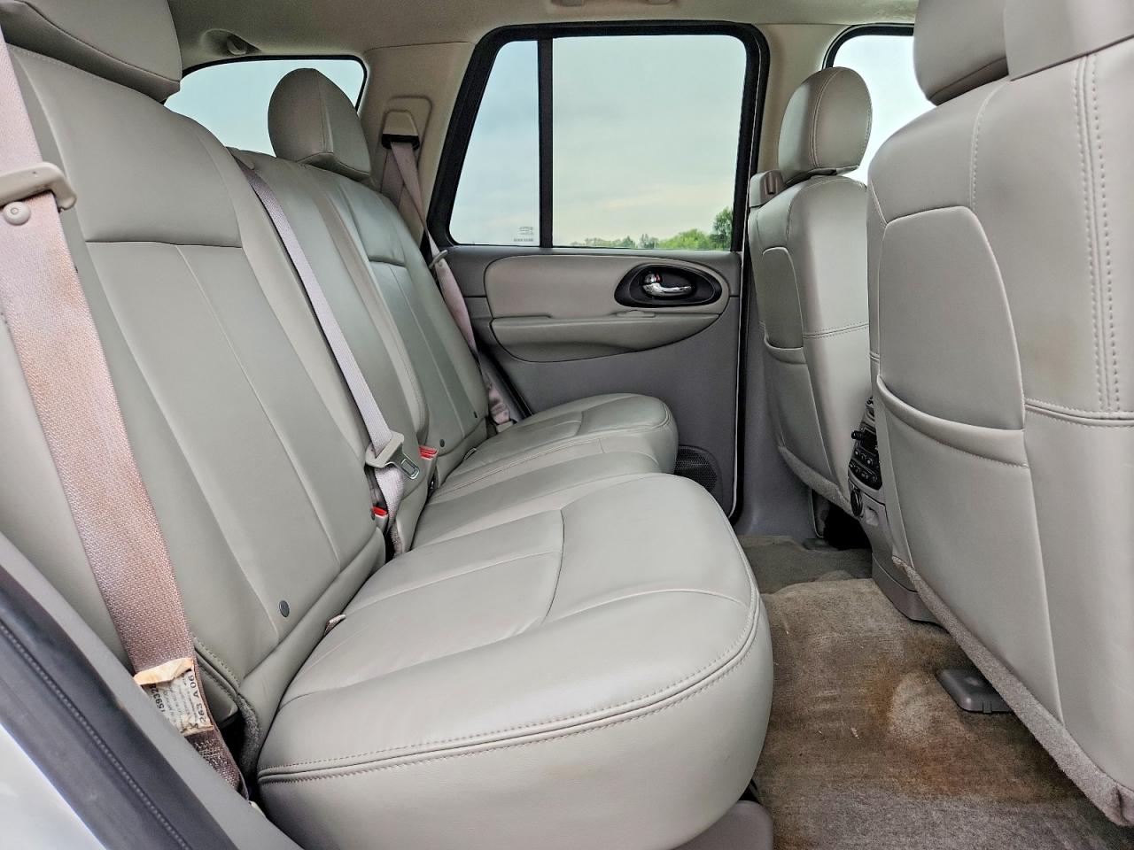 2007 Chevrolet Trailblazer Ls White vin: 1GNDT13SX72155754