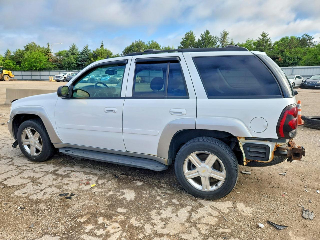 2008 Chevrolet Trailblazer Ls White vin: 1GNDT13SX82123792