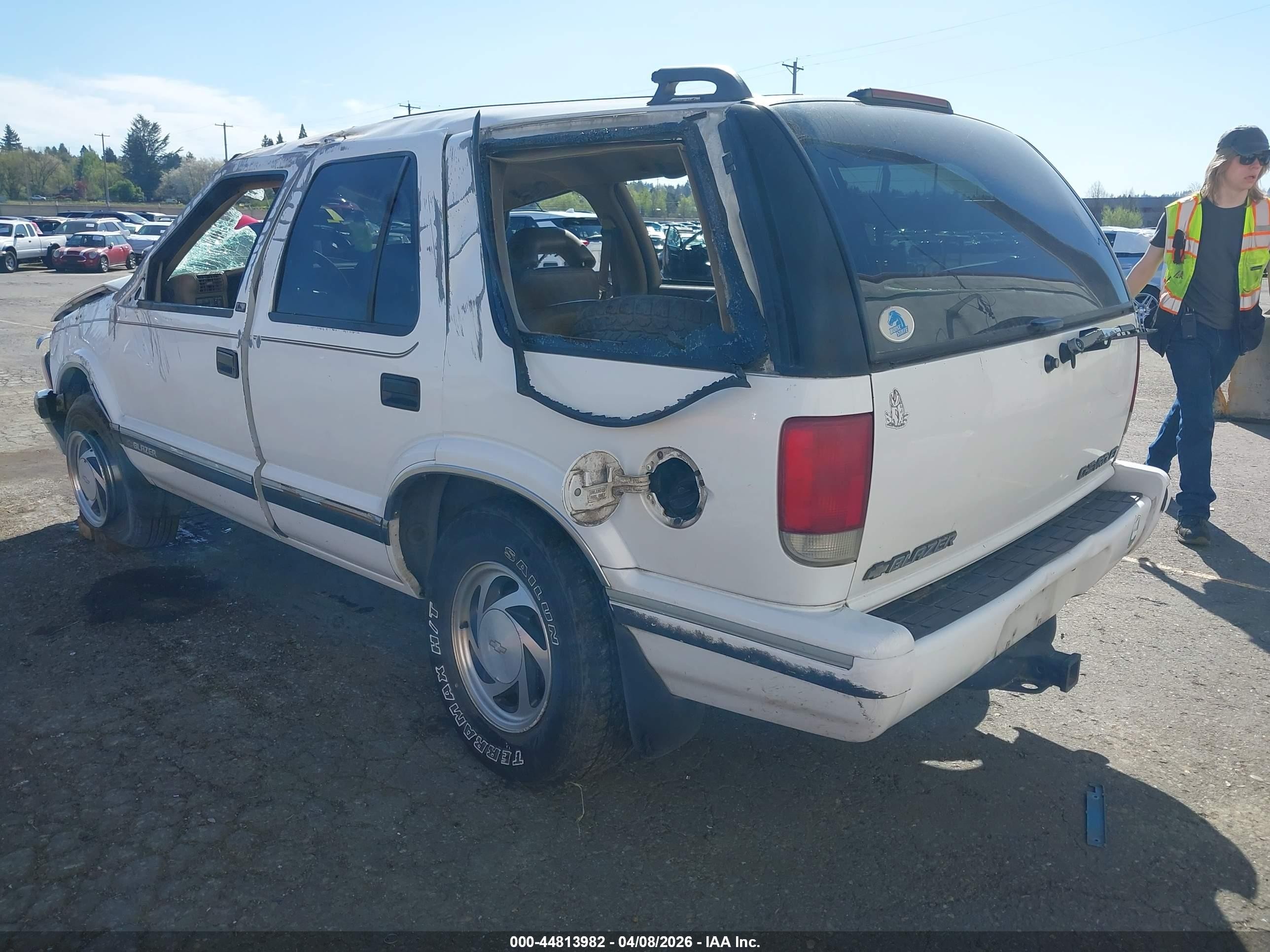 1996 Chevrolet Blazer White vin: 1GNDT13W0T2220964